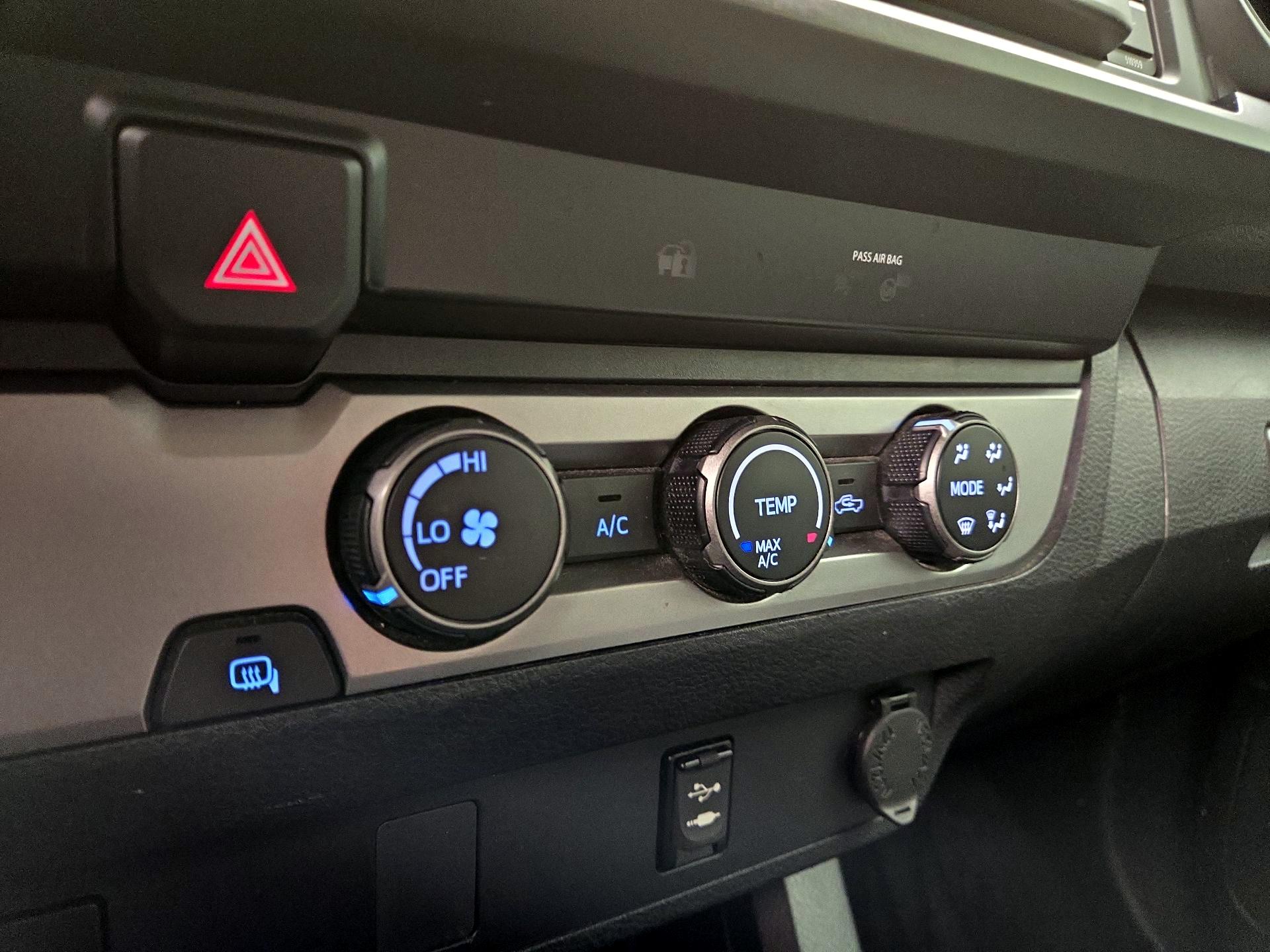 Thumbnail: 2019 Toyota Tacoma - 16