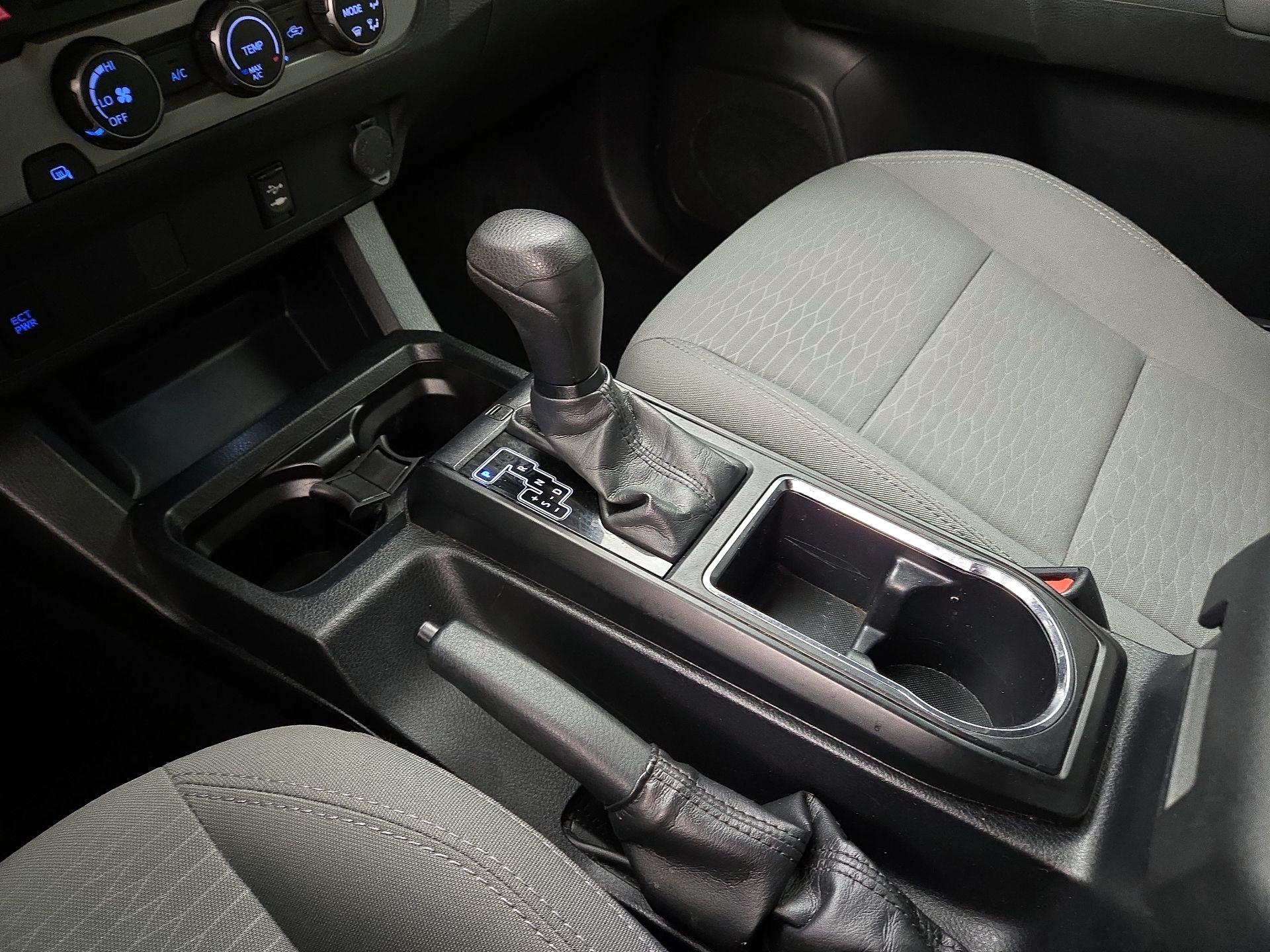 Thumbnail: 2019 Toyota Tacoma - 17