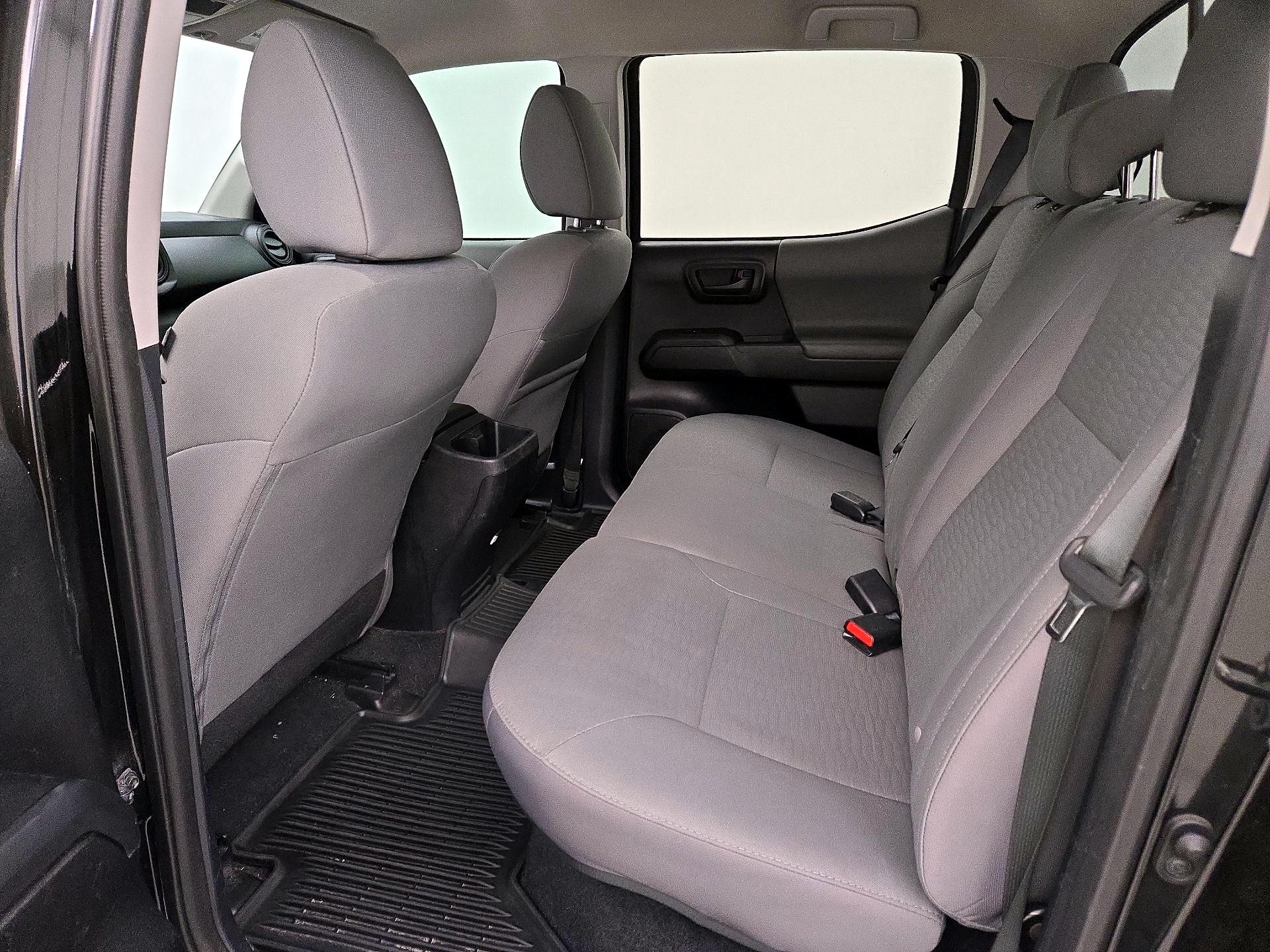 Thumbnail: 2019 Toyota Tacoma - 19