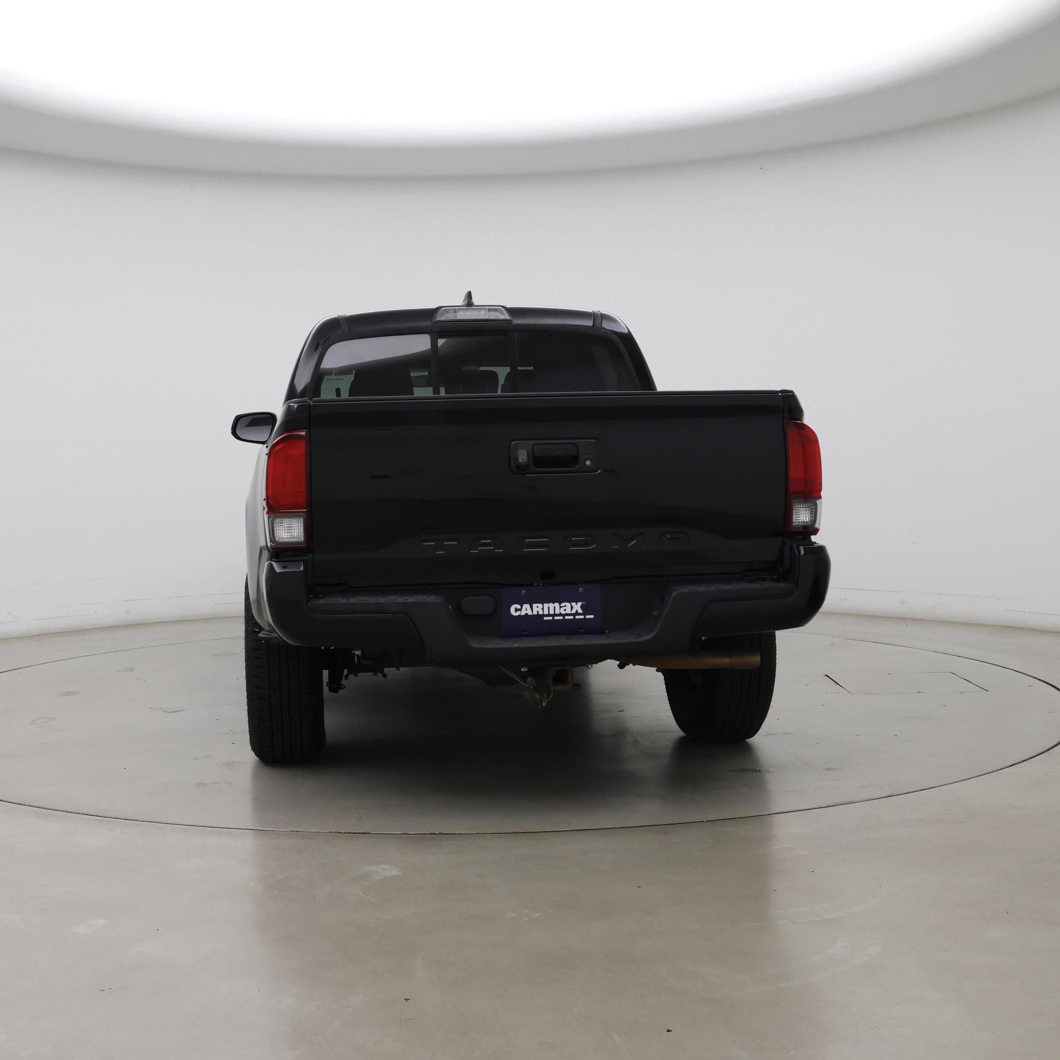 Thumbnail: 2019 Toyota Tacoma - 6