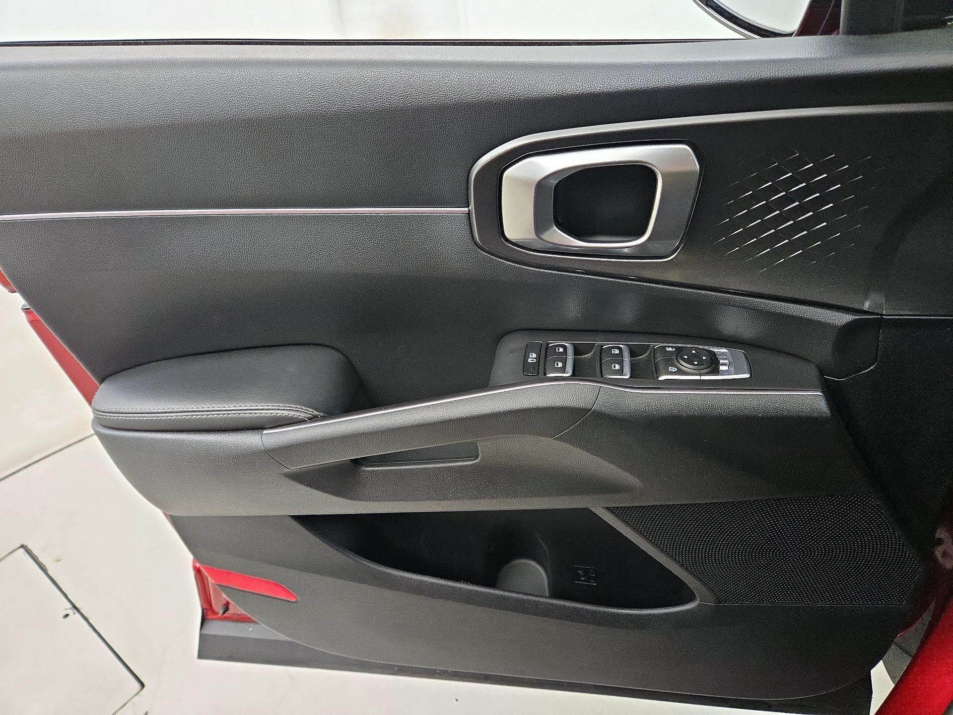 Thumbnail: 2021 Kia Sorento - 12