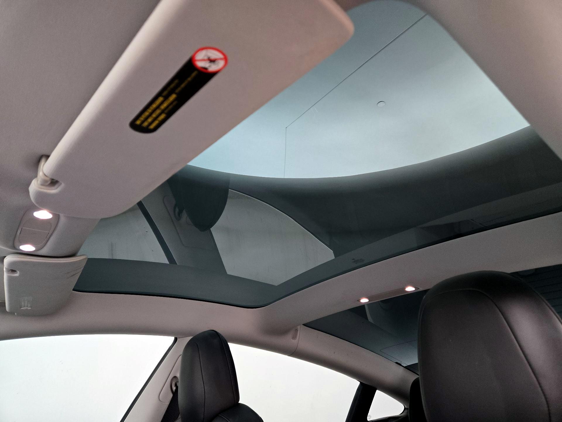 Thumbnail: 2020 Tesla Model 3 - 18