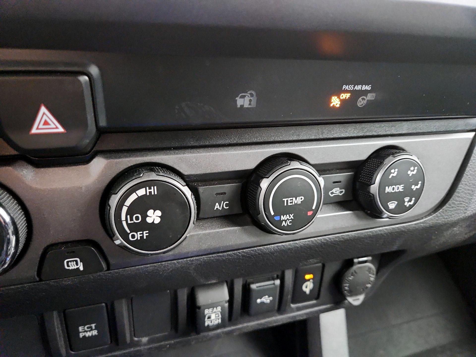 Thumbnail: 2020 Toyota Tacoma - 16