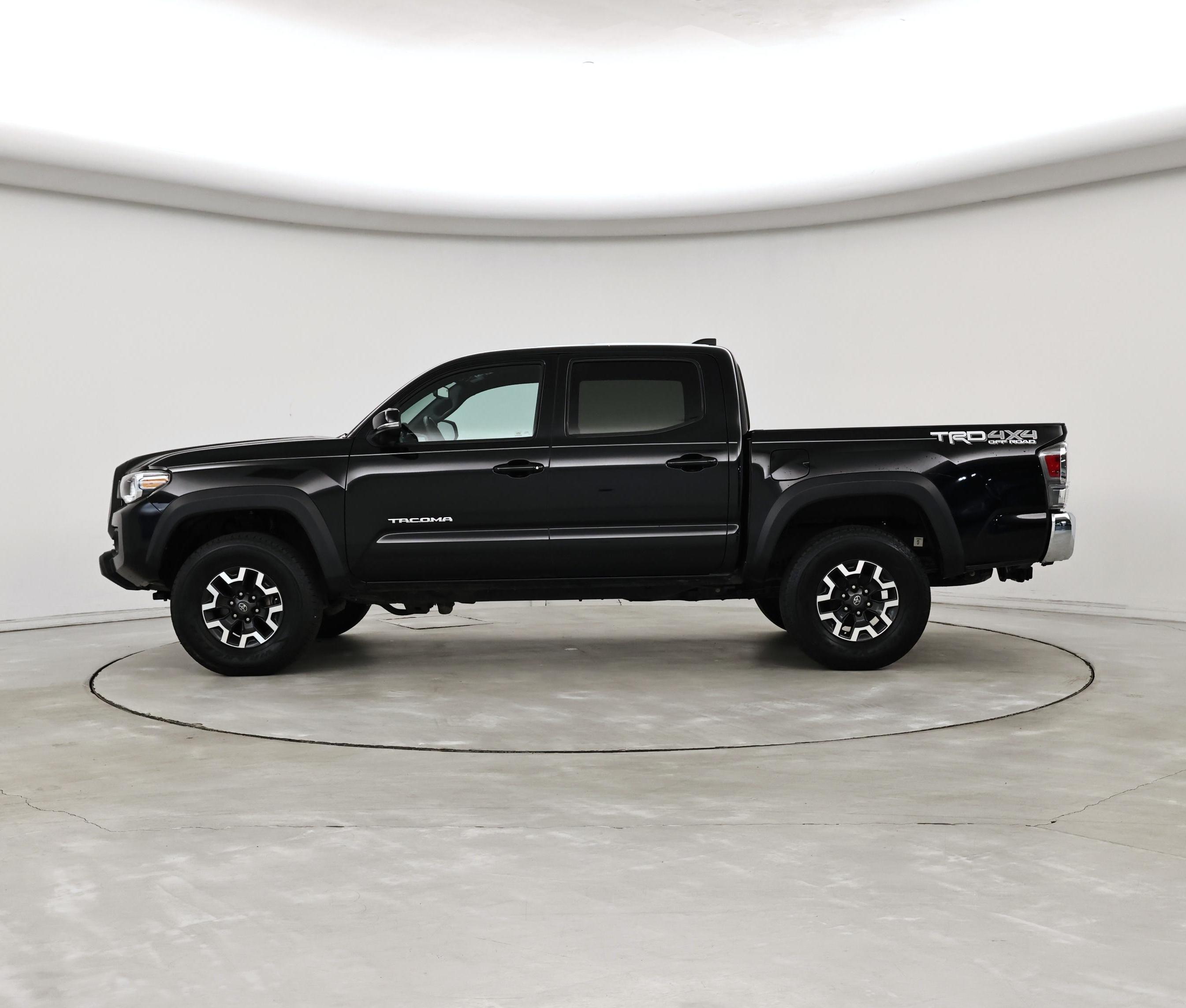 Thumbnail: 2020 Toyota Tacoma - 3