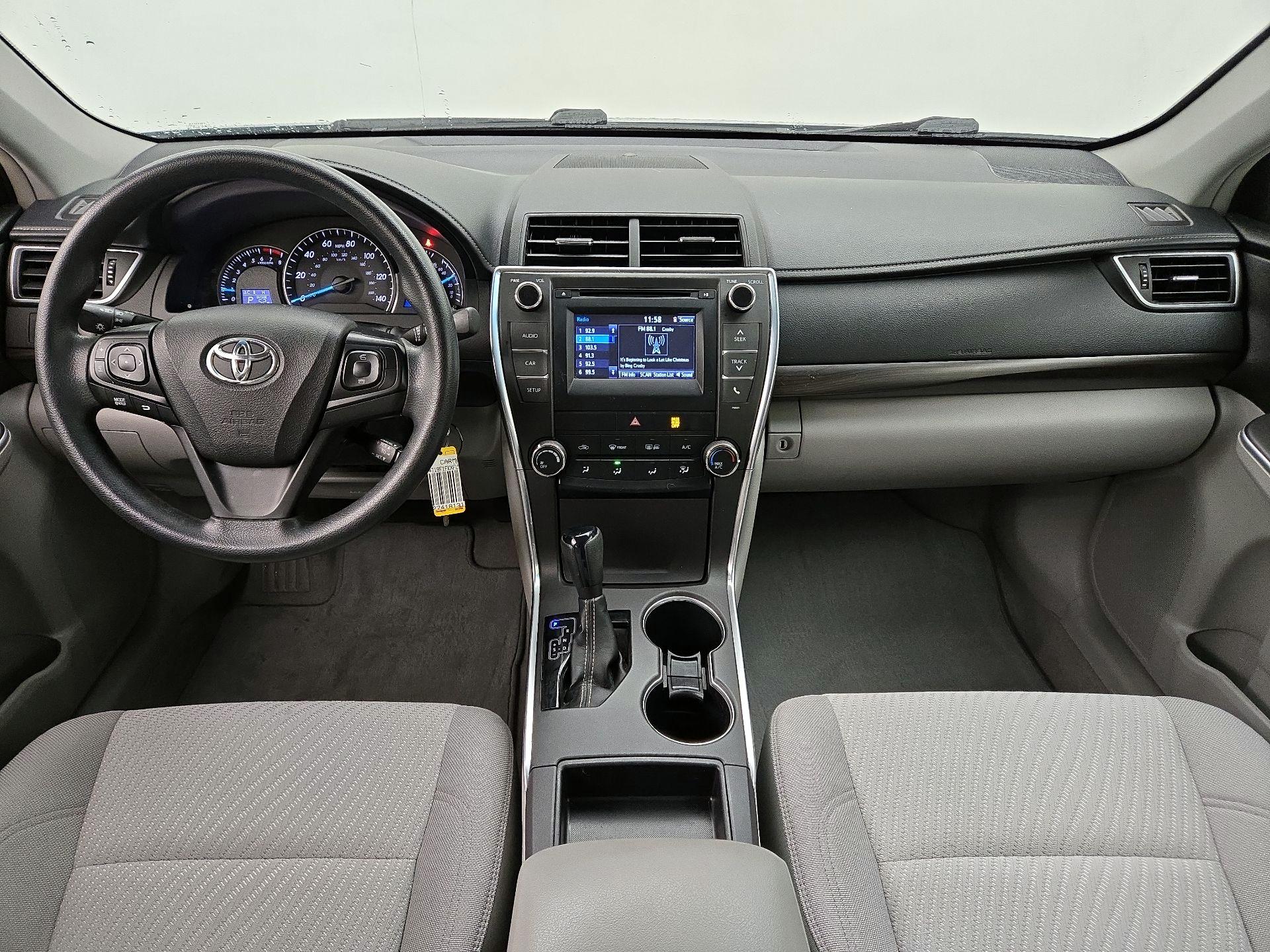 Thumbnail: 2015 Toyota Camry - 9