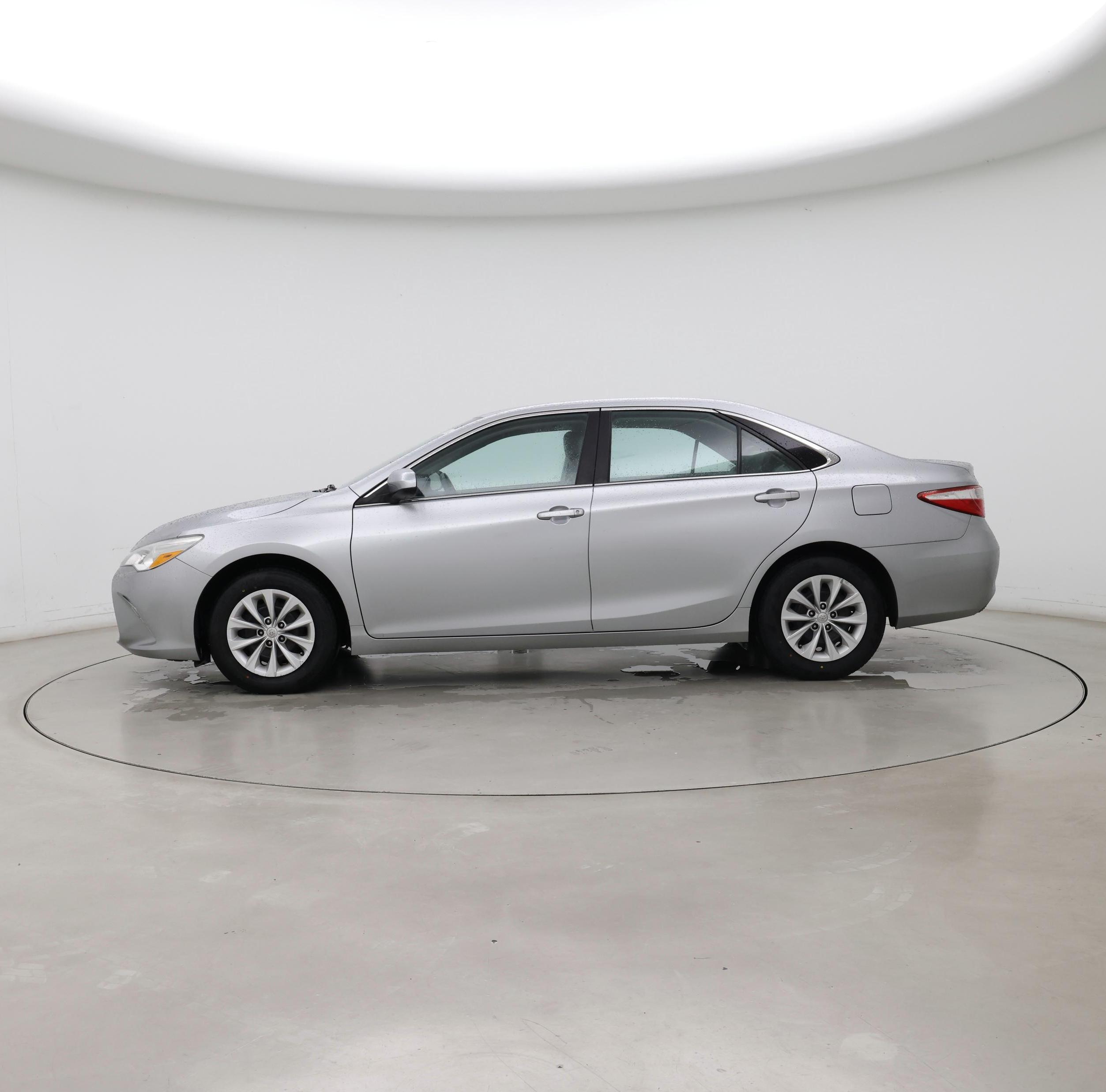 Thumbnail: 2015 Toyota Camry - 3