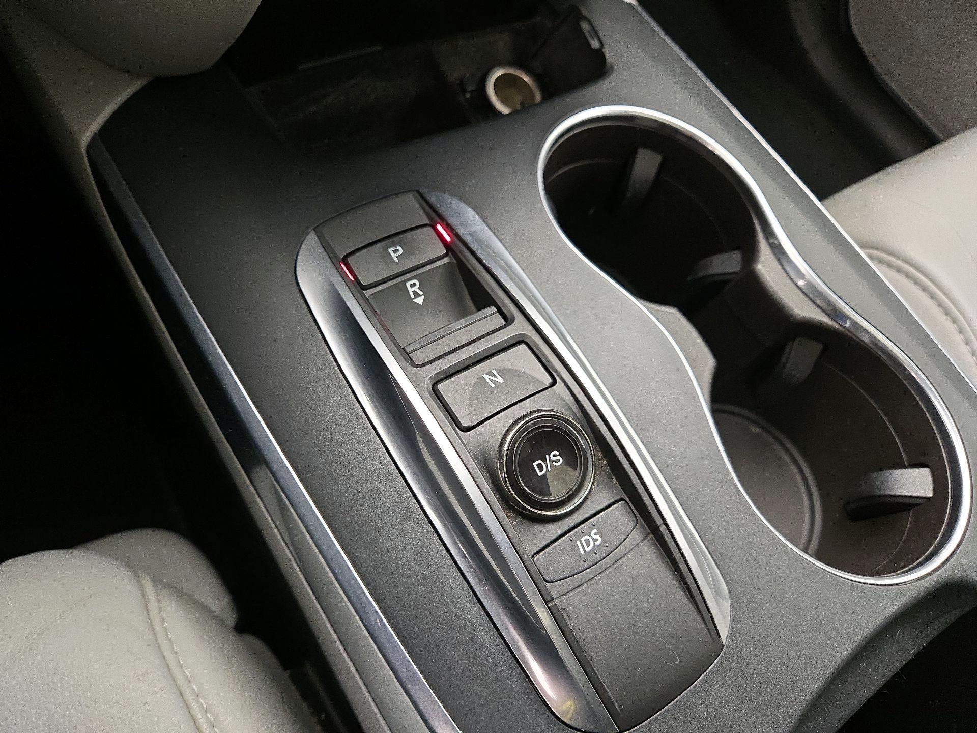 Thumbnail: 2016 Acura MDX - 18