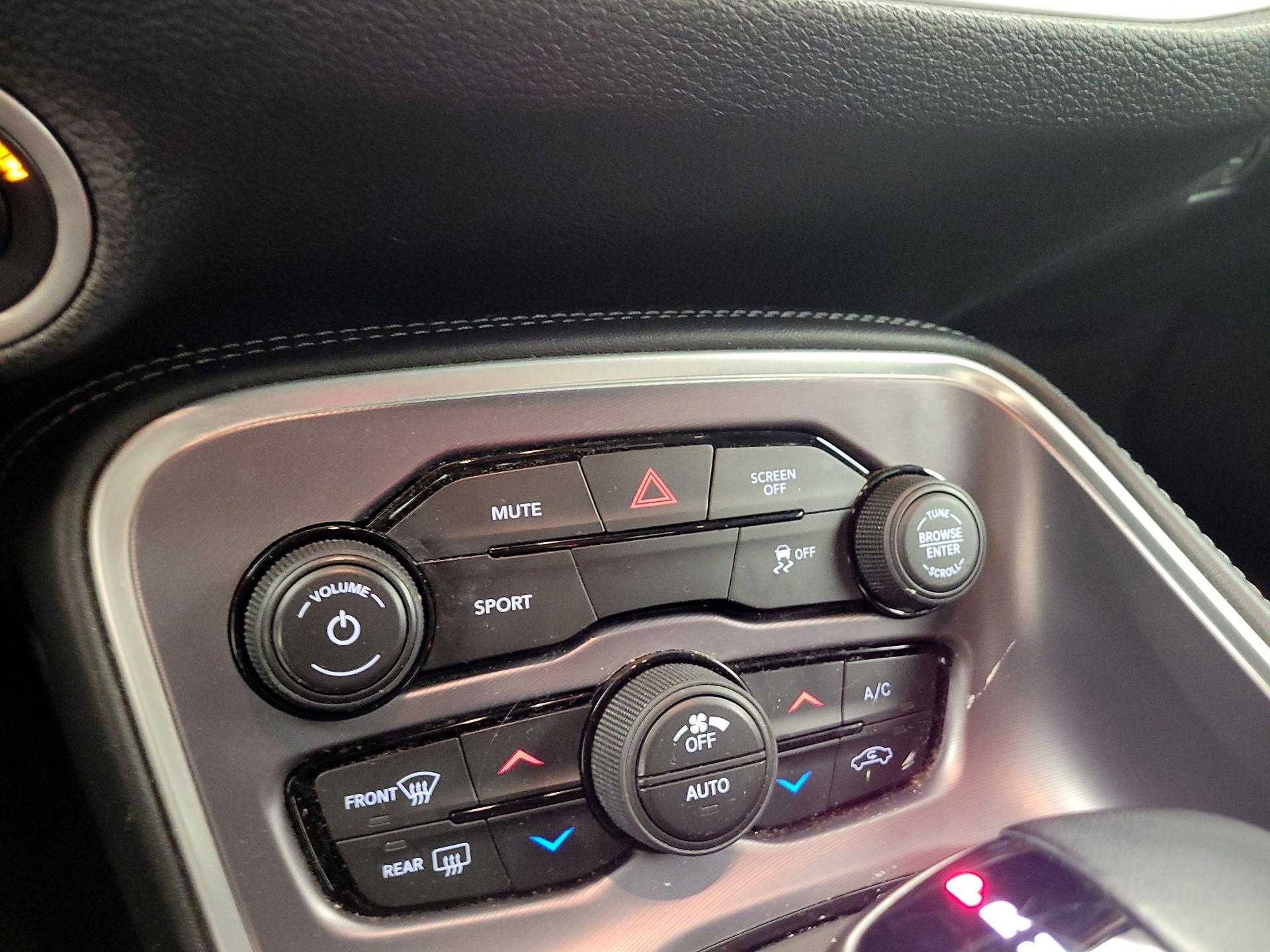 Thumbnail: 2020 Dodge Challenger - 14