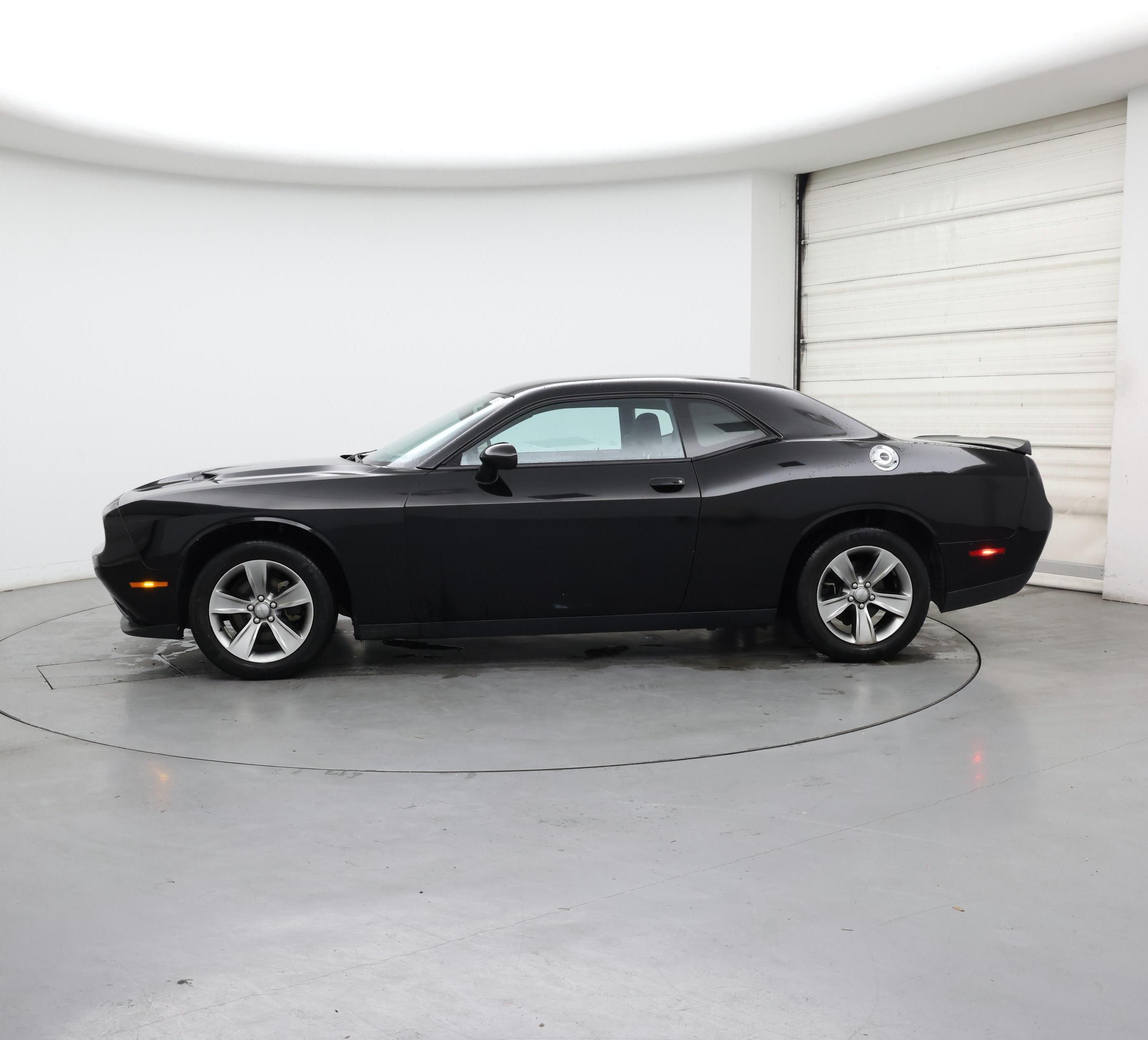 Thumbnail: 2020 Dodge Challenger - 3