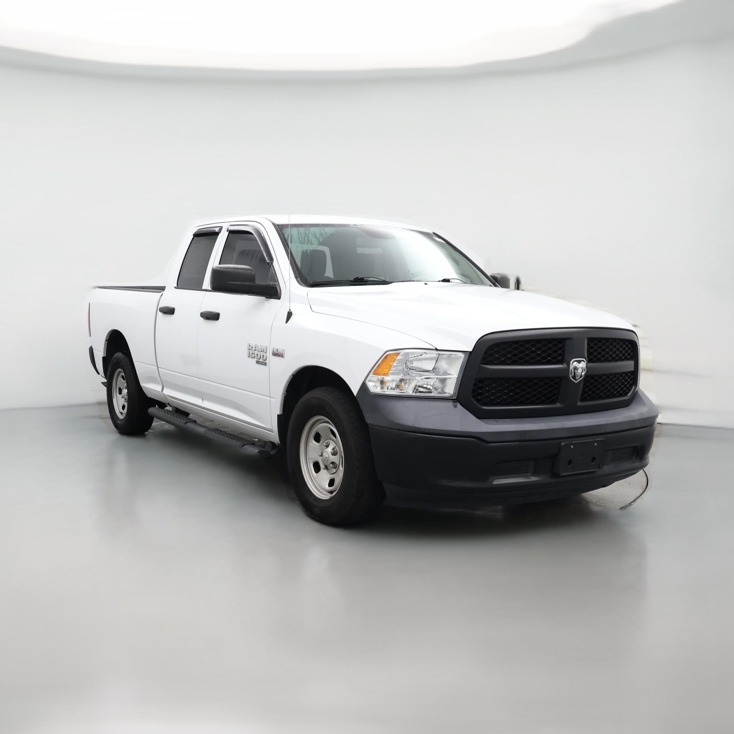 Thumbnail: 2019 RAM 1500 Classic - 1