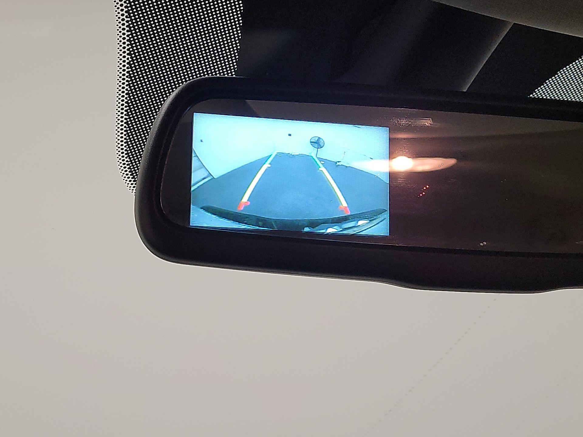 Thumbnail: 2019 RAM 1500 Classic - 14