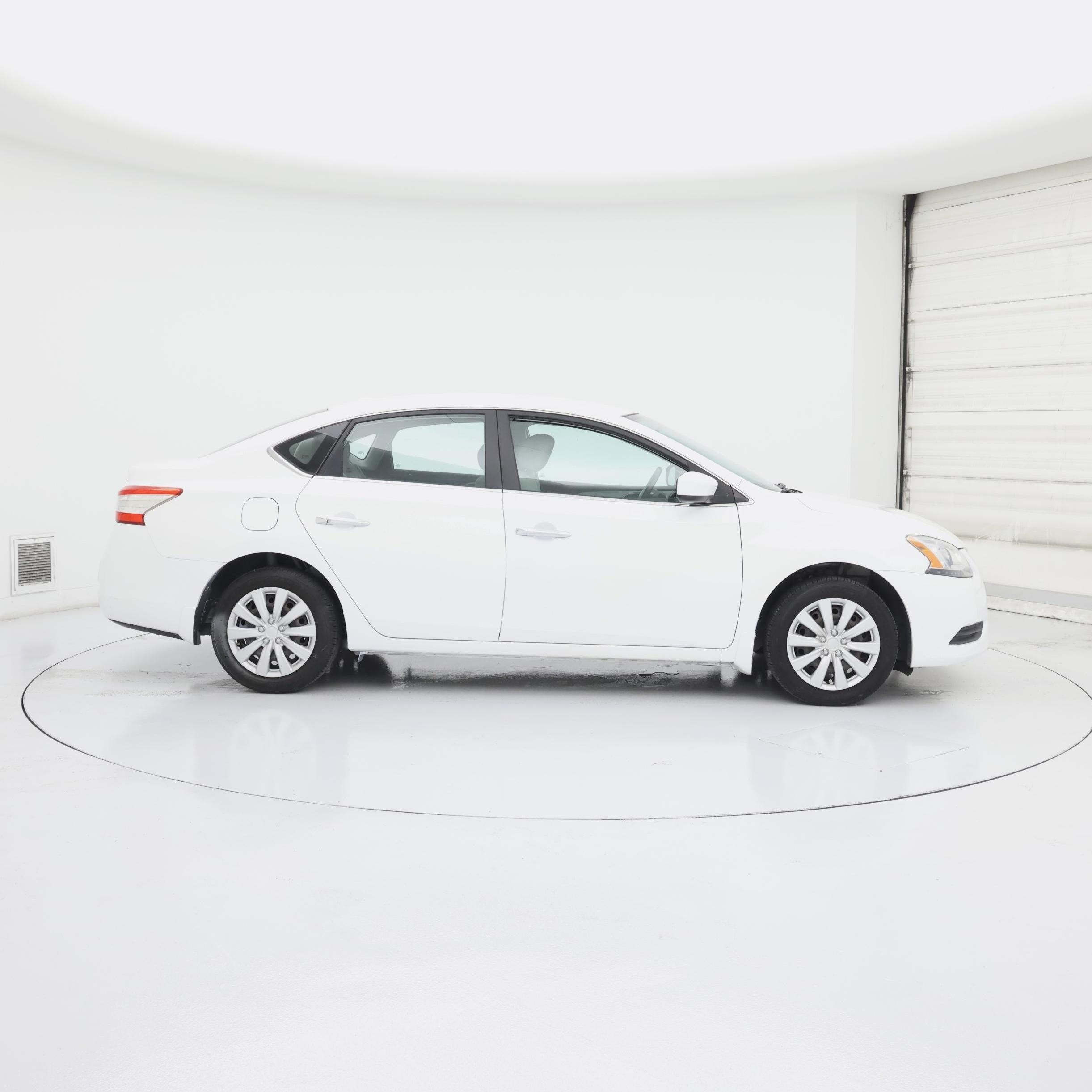 Thumbnail: 2015 Nissan Sentra - 7