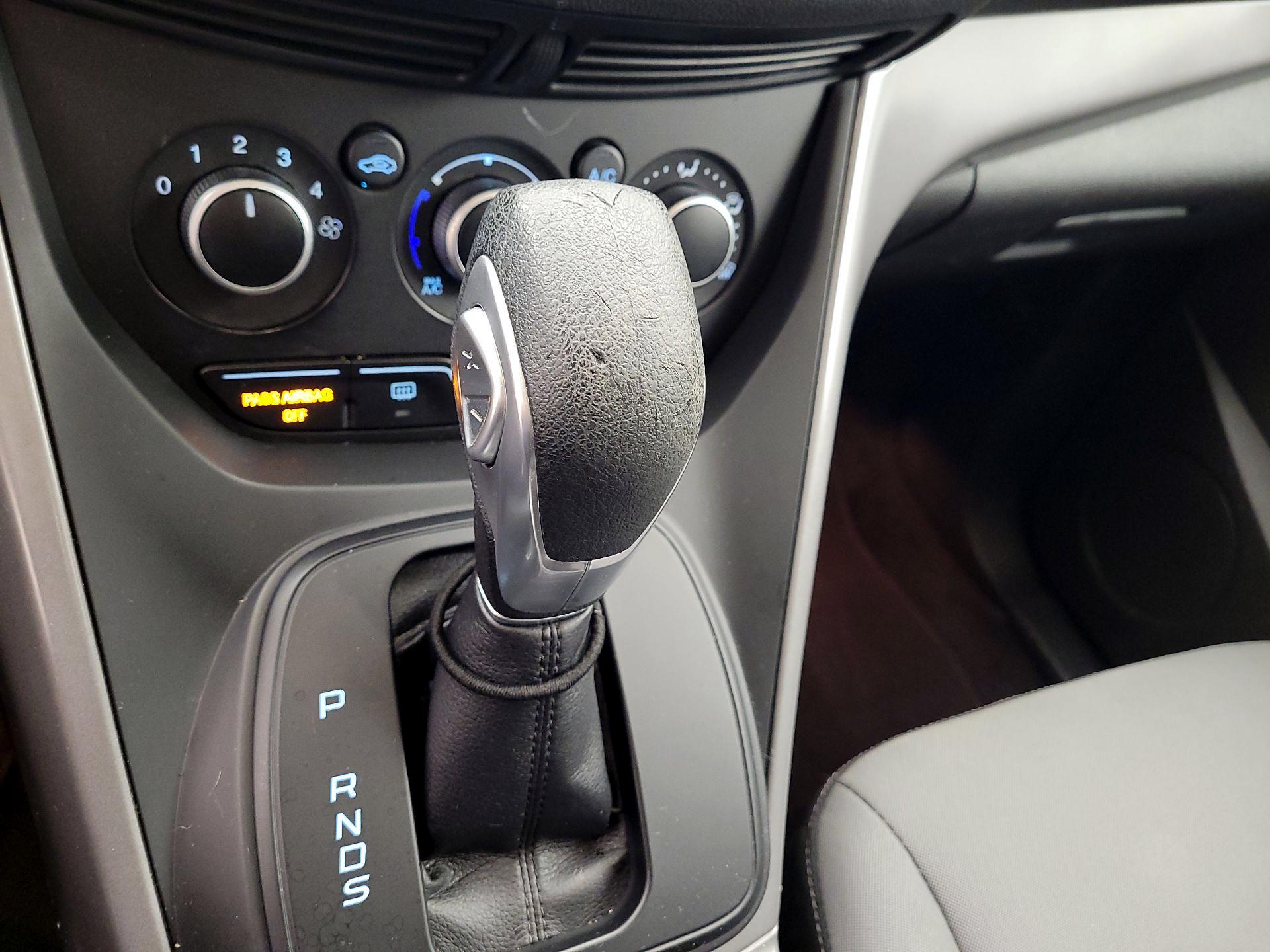 Thumbnail: 2015 Ford Escape - 17