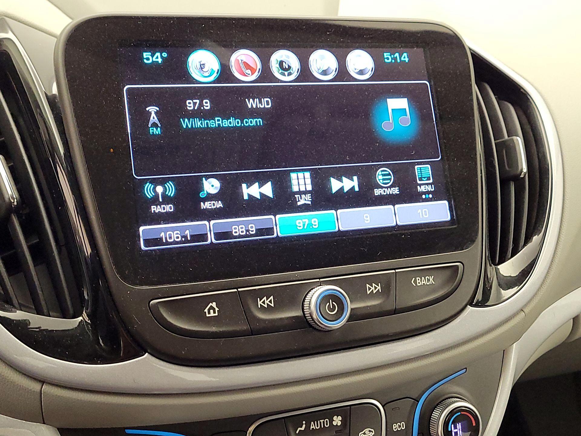 Thumbnail: 2017 Chevrolet Volt - 15