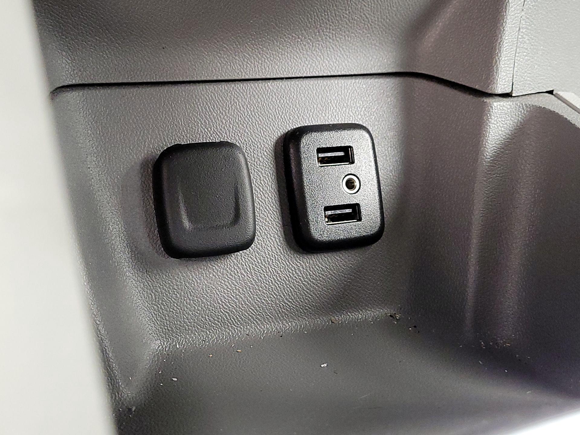 Thumbnail: 2017 Chevrolet Volt - 18