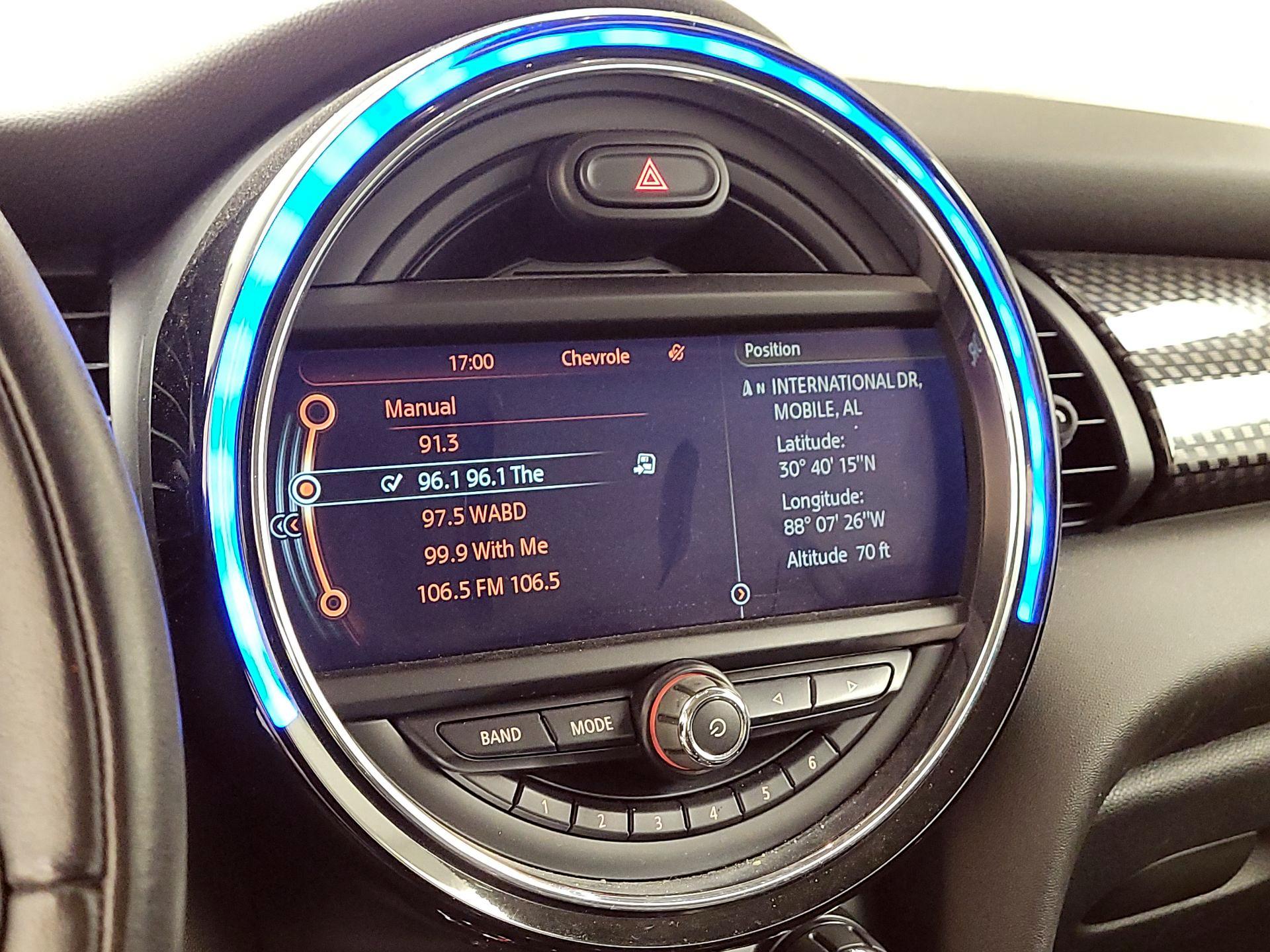 Thumbnail: 2015 MINI Cooper Hardtop - 15