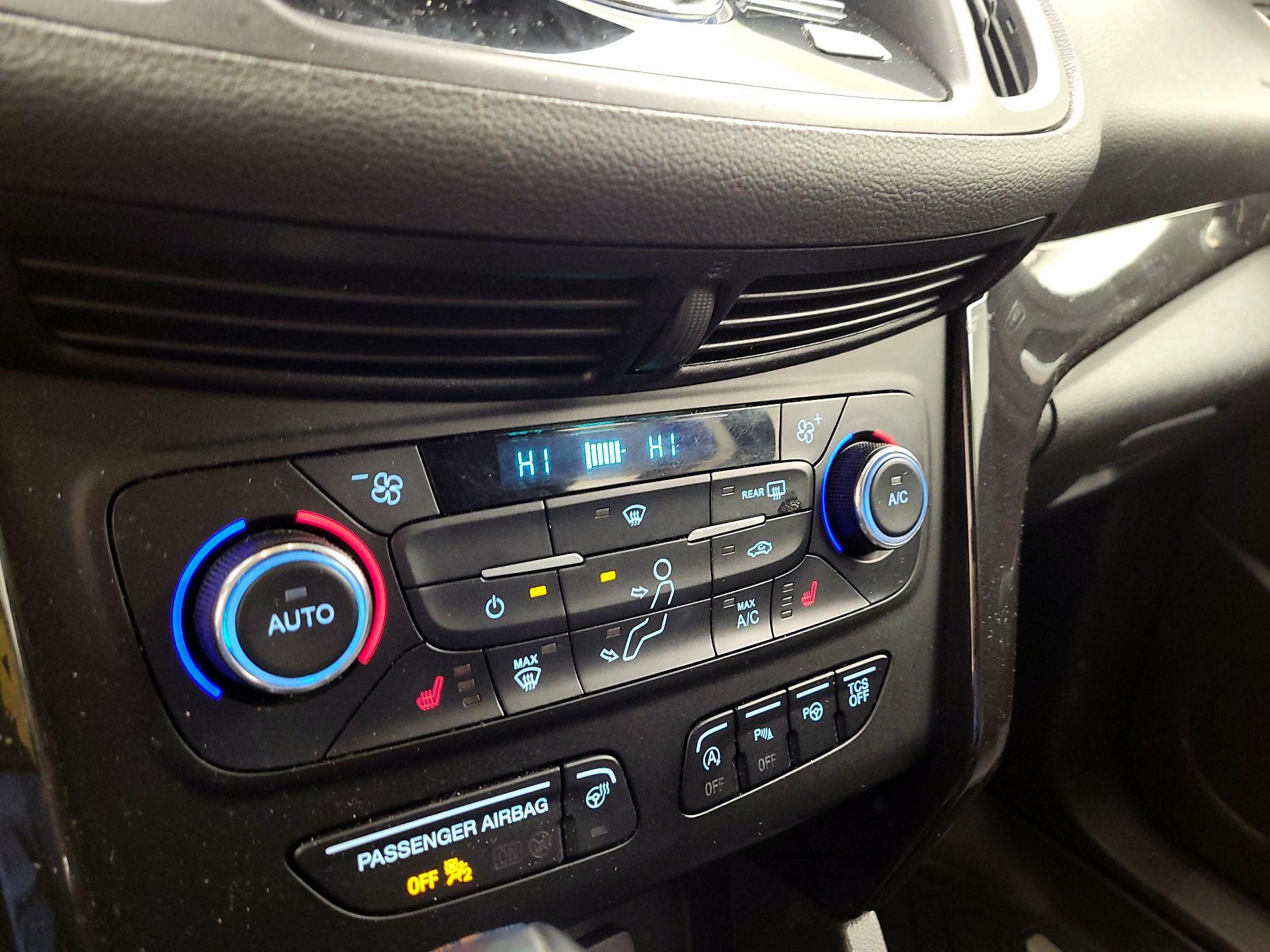 Thumbnail: 2017 Ford Escape - 14