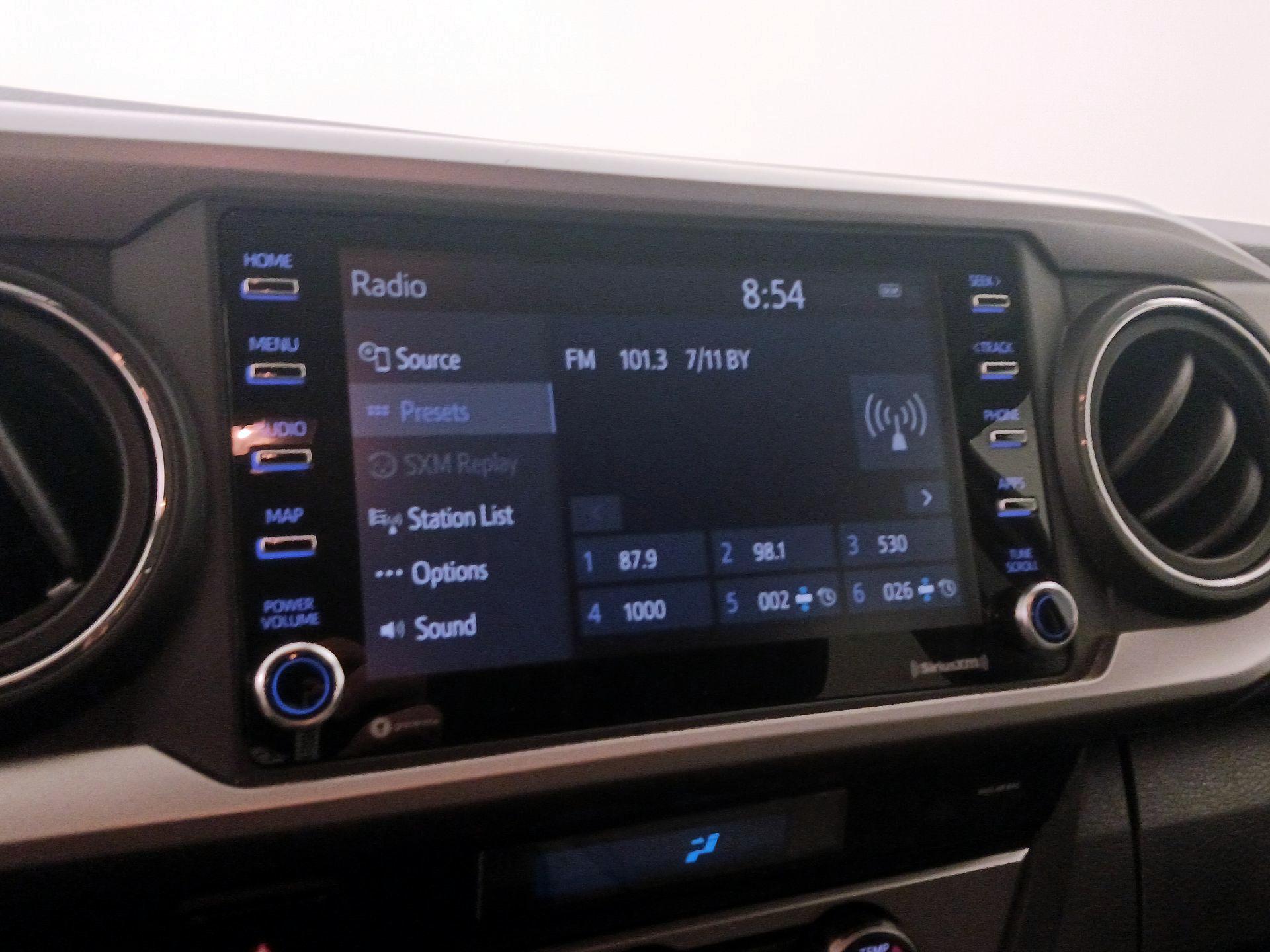 Thumbnail: 2021 Toyota Tacoma - 15