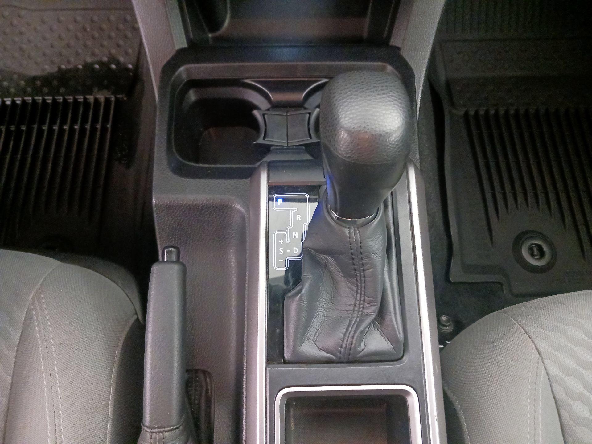 Thumbnail: 2021 Toyota Tacoma - 17