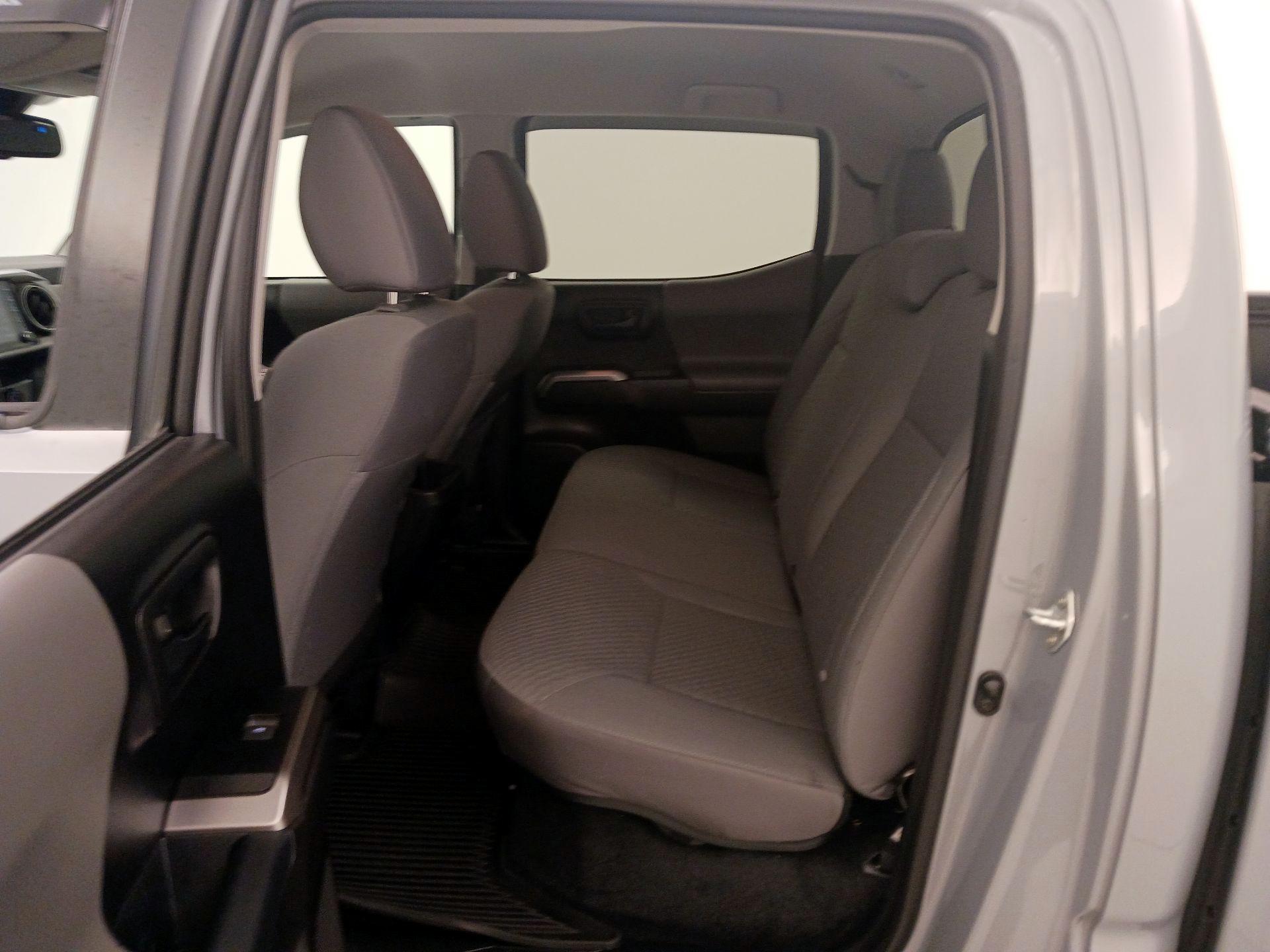 Thumbnail: 2021 Toyota Tacoma - 19