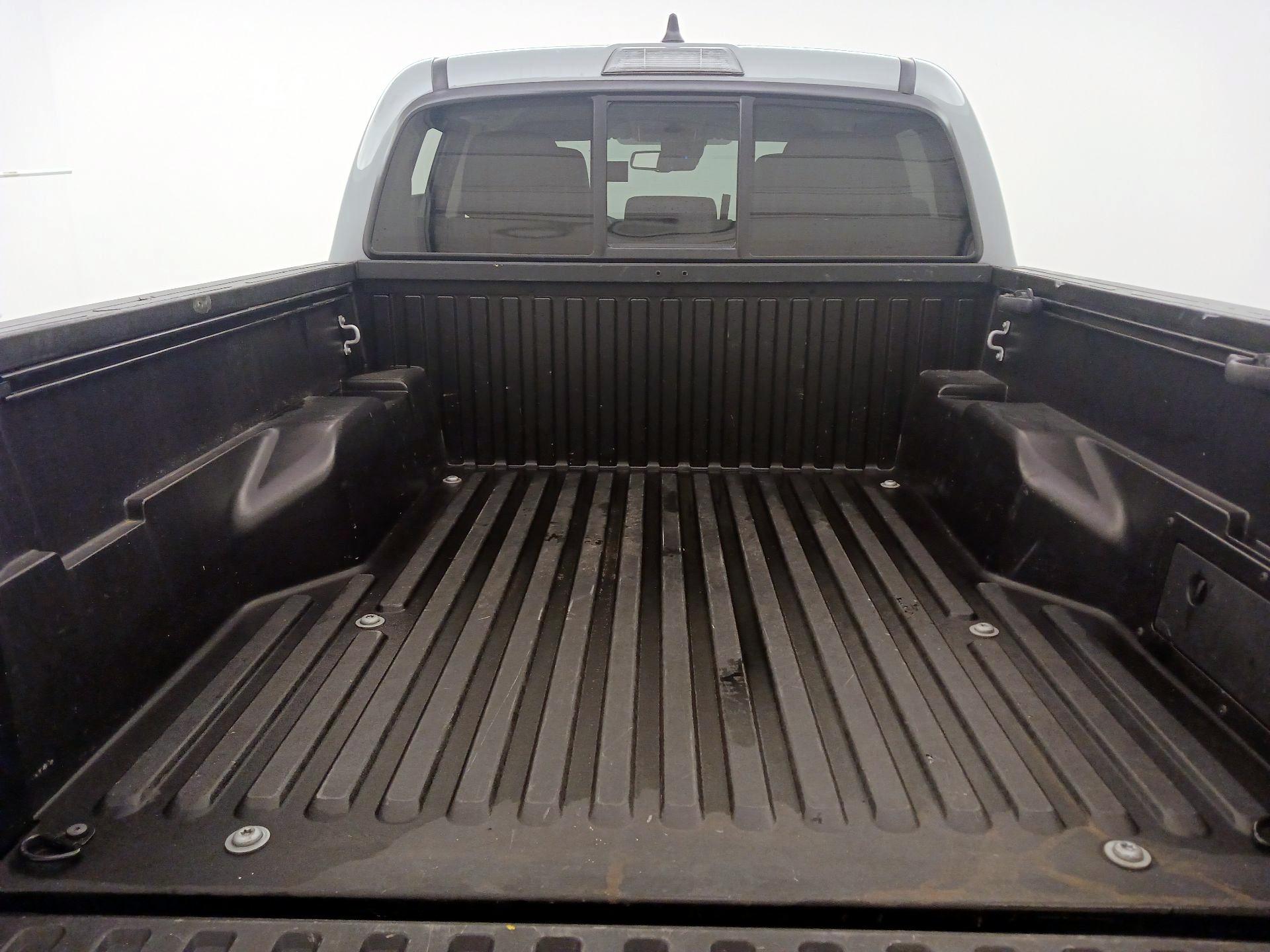 Thumbnail: 2021 Toyota Tacoma - 20