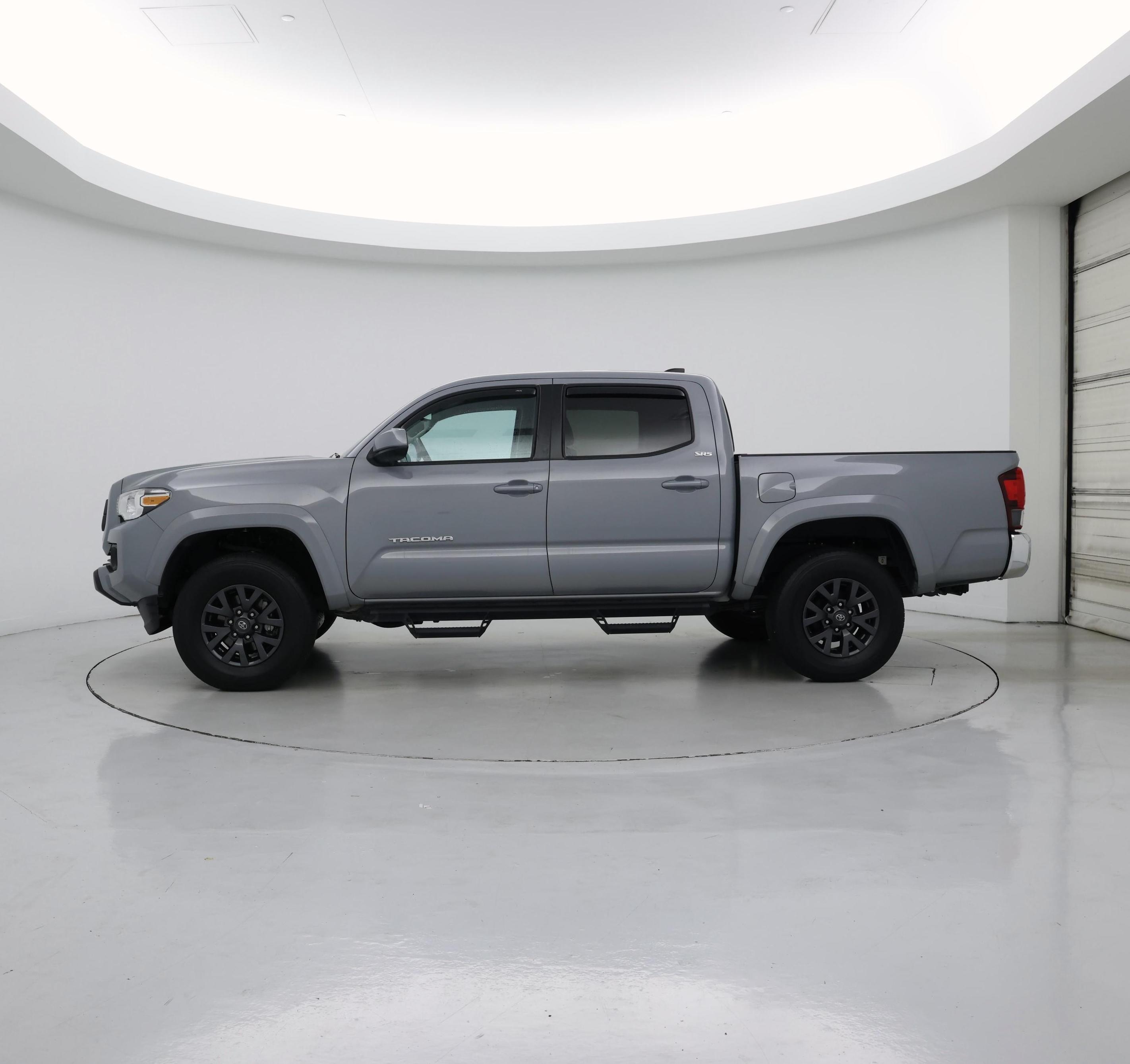 Thumbnail: 2021 Toyota Tacoma - 3