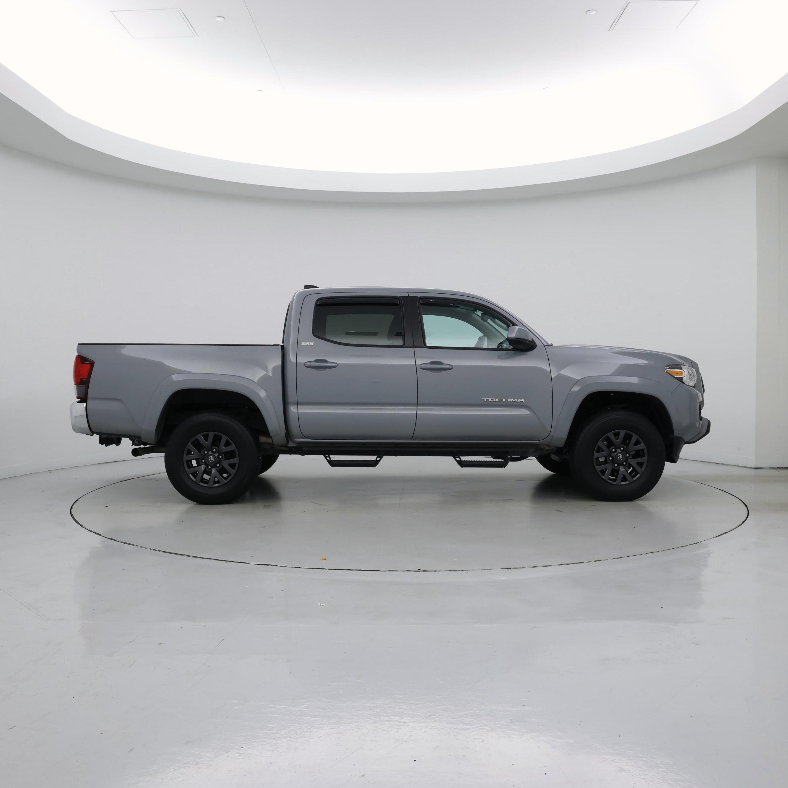 Thumbnail: 2021 Toyota Tacoma - 7