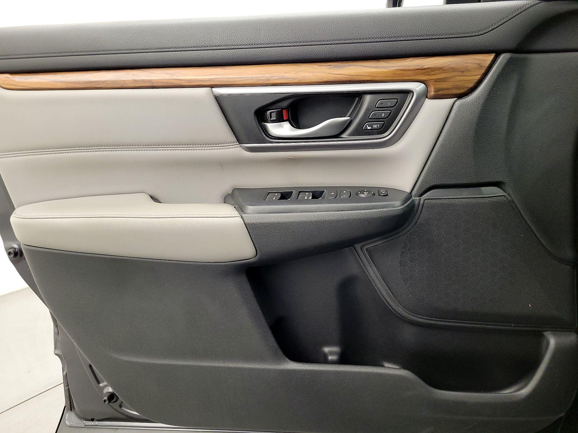 Thumbnail: 2017 Honda CR-V - 12