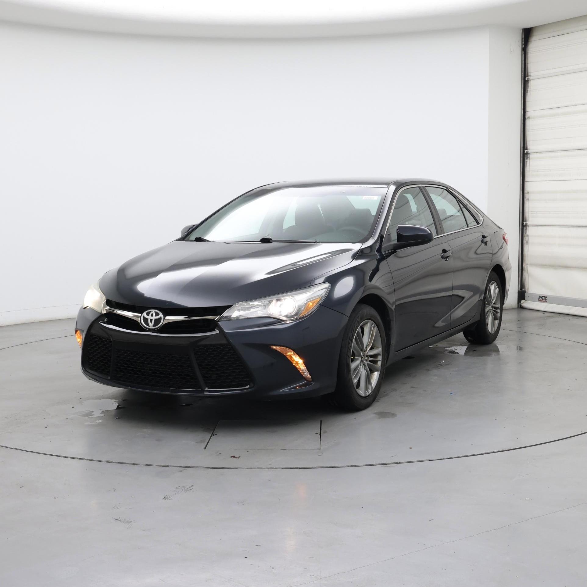 Thumbnail: 2016 Toyota Camry - 4