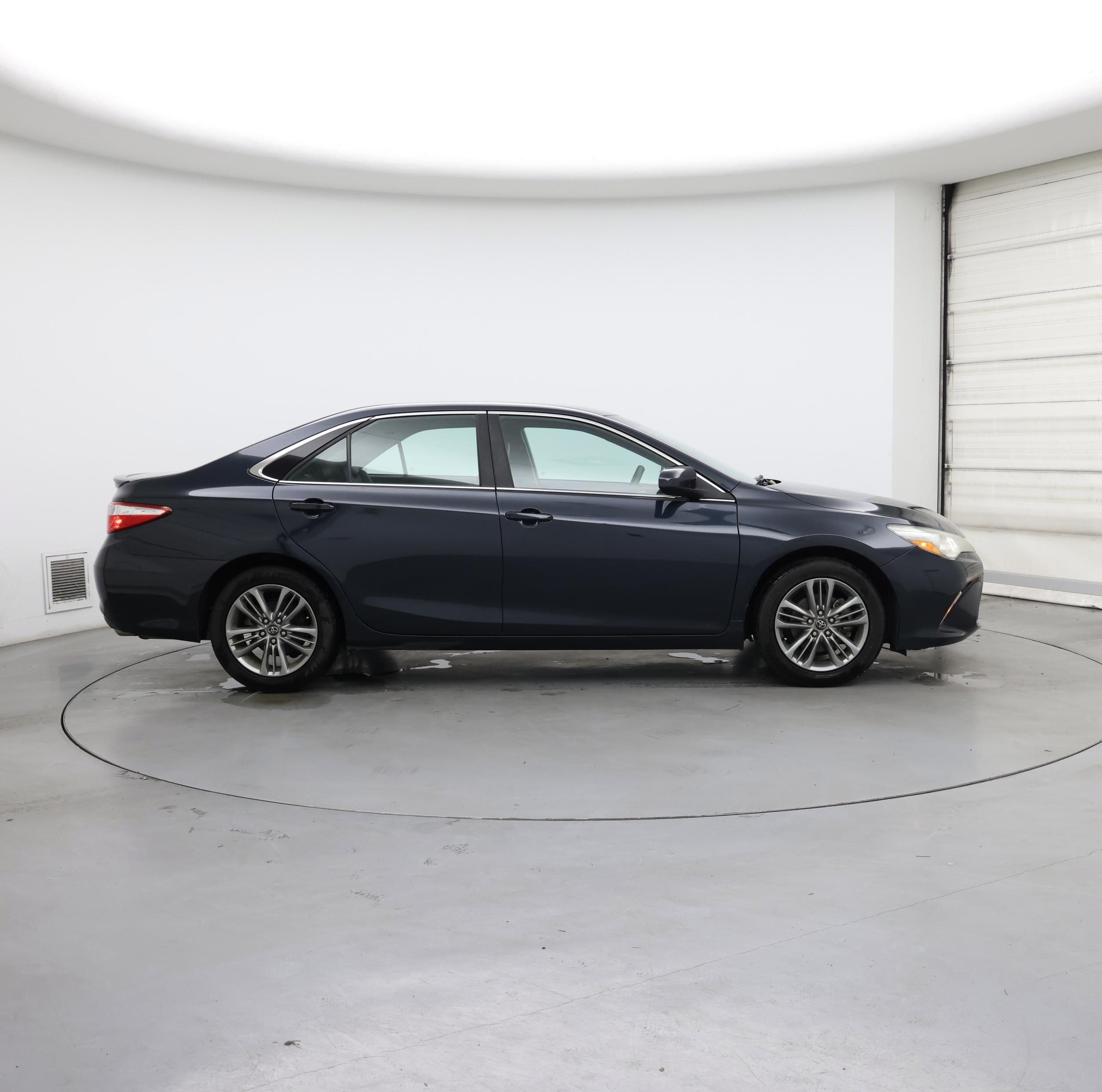 Thumbnail: 2016 Toyota Camry - 7