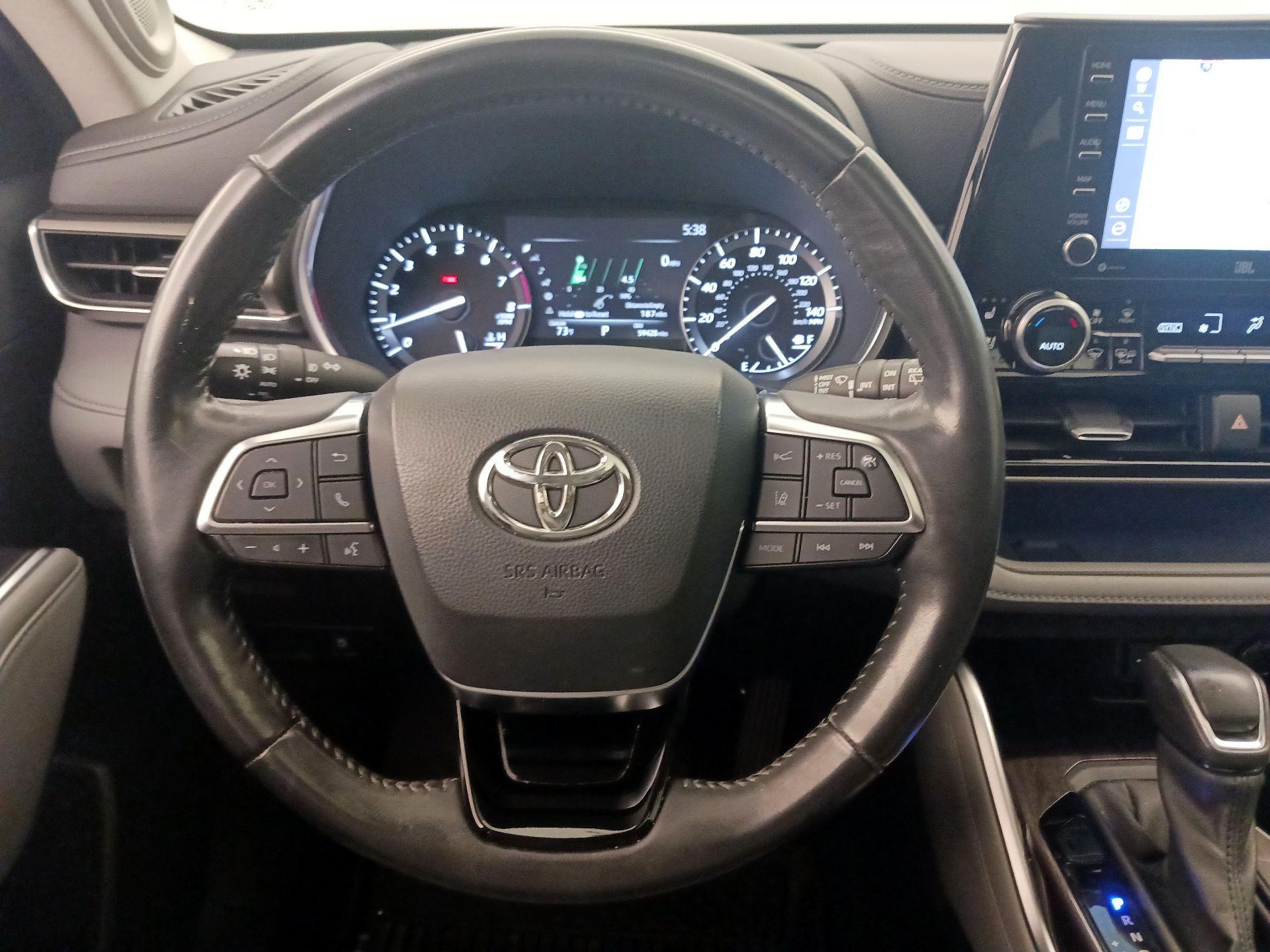 Thumbnail: 2020 Toyota Highlander - 10