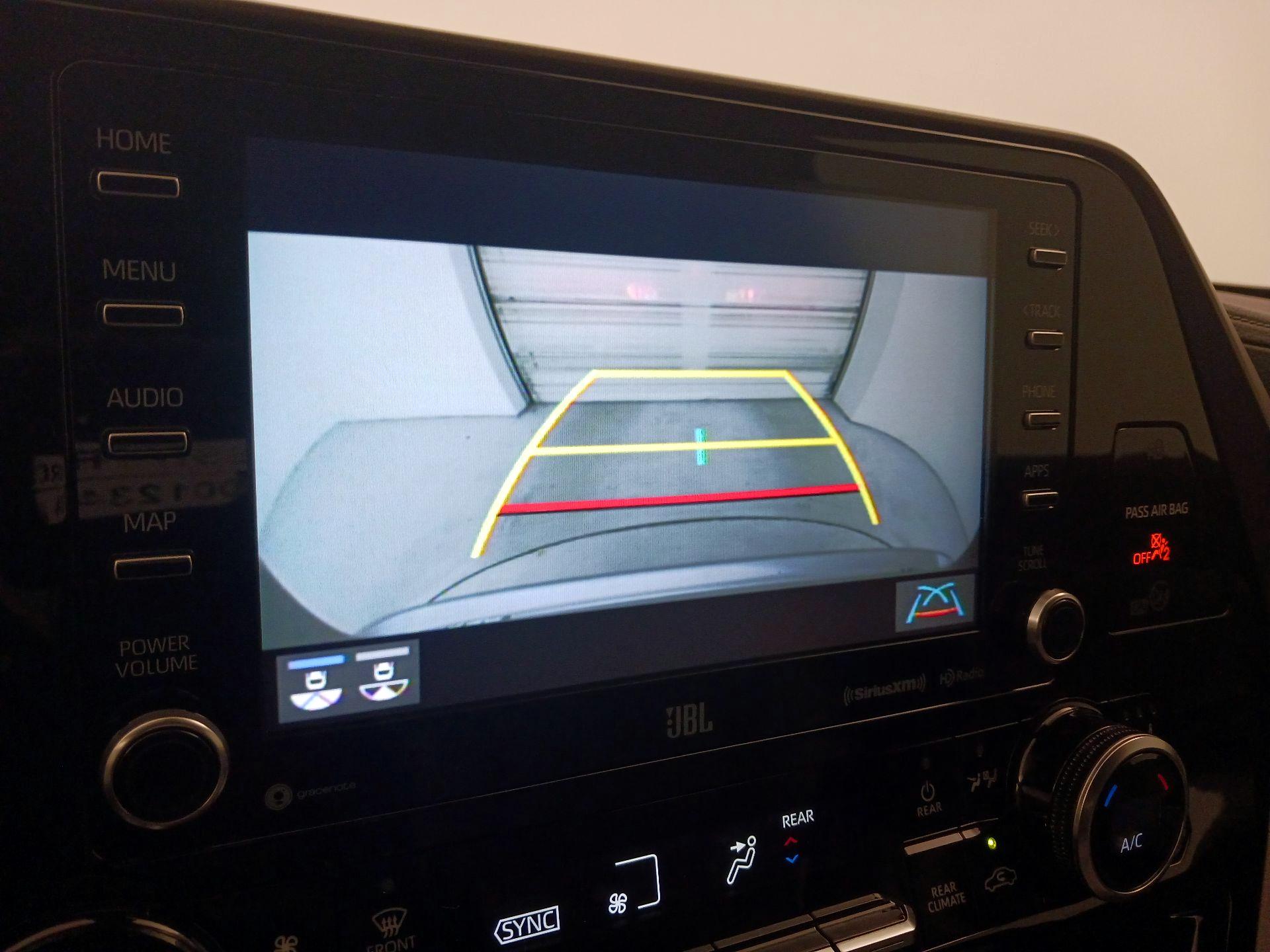 Thumbnail: 2020 Toyota Highlander - 15