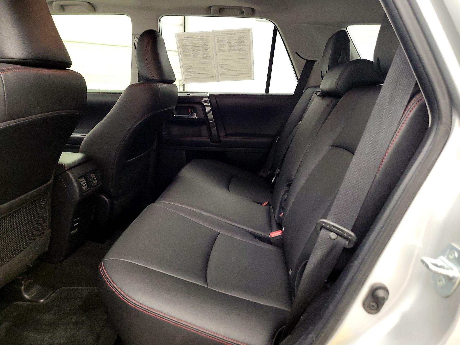 Thumbnail: 2019 Toyota 4Runner - 19