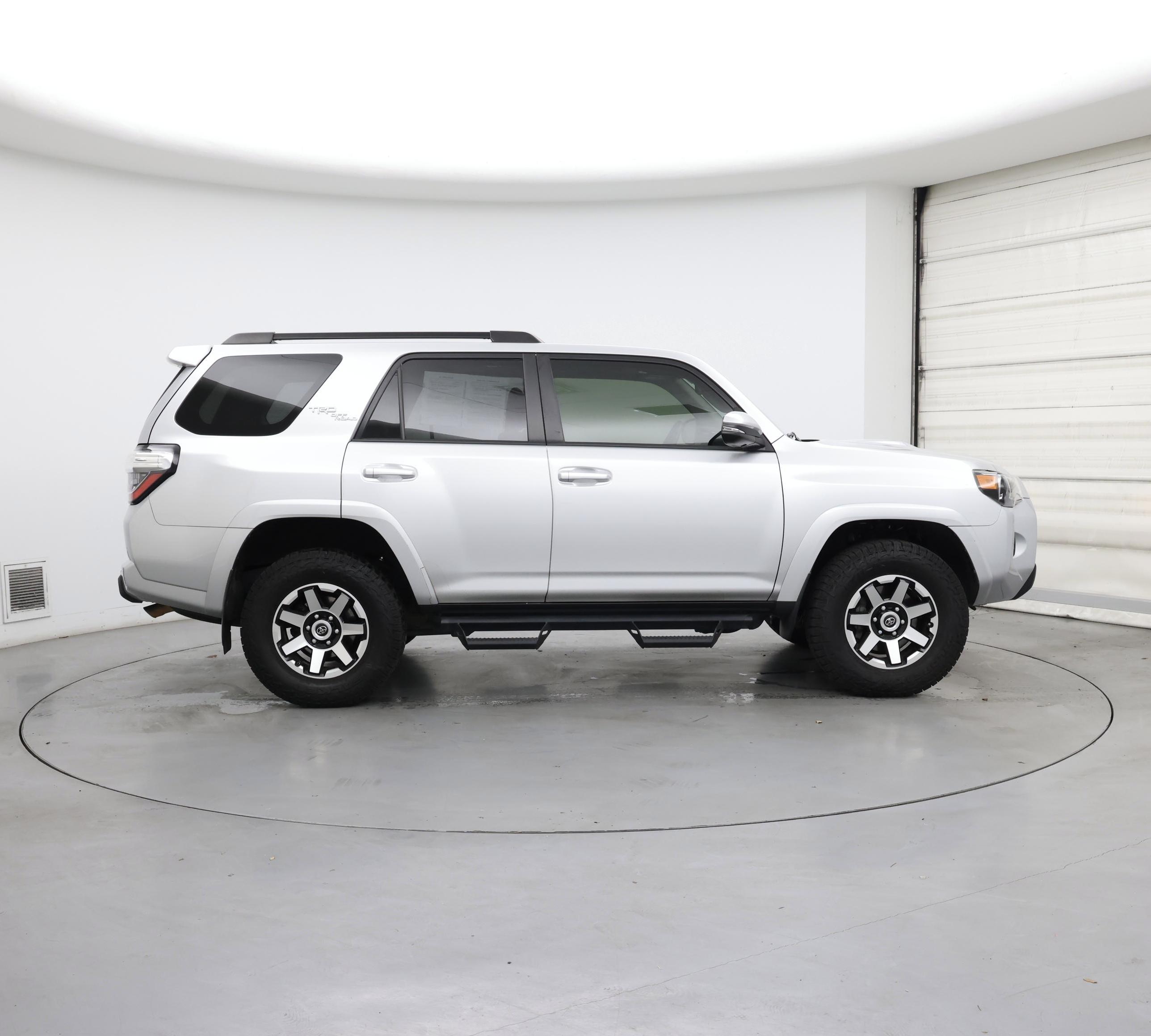 Thumbnail: 2019 Toyota 4Runner - 7
