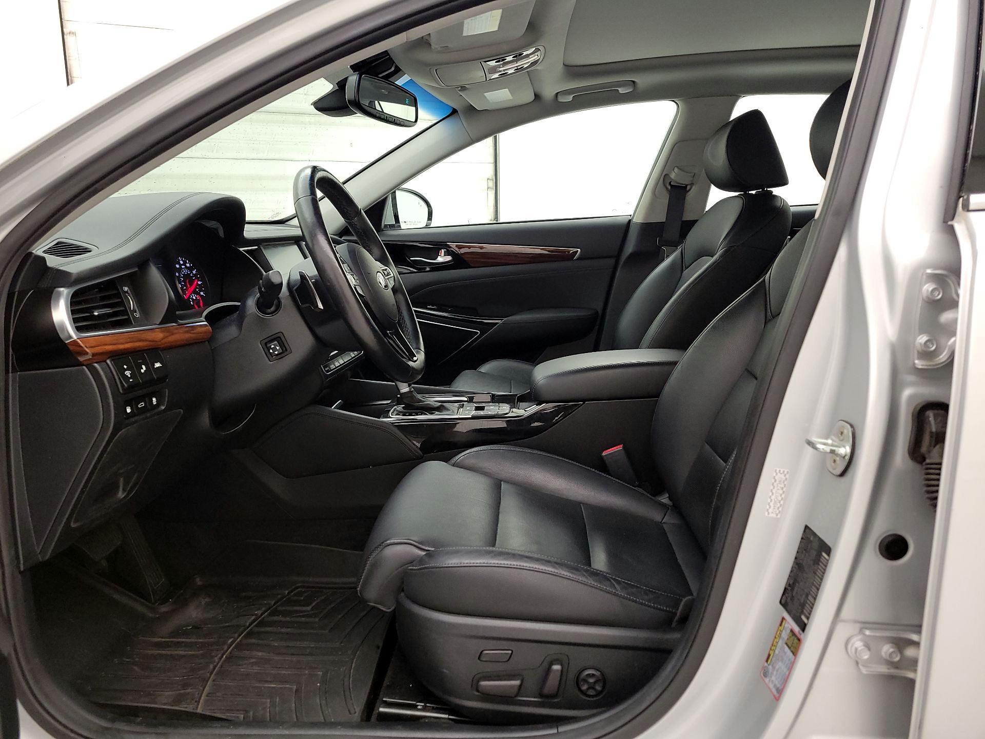 Thumbnail: 2017 Kia Cadenza - 11