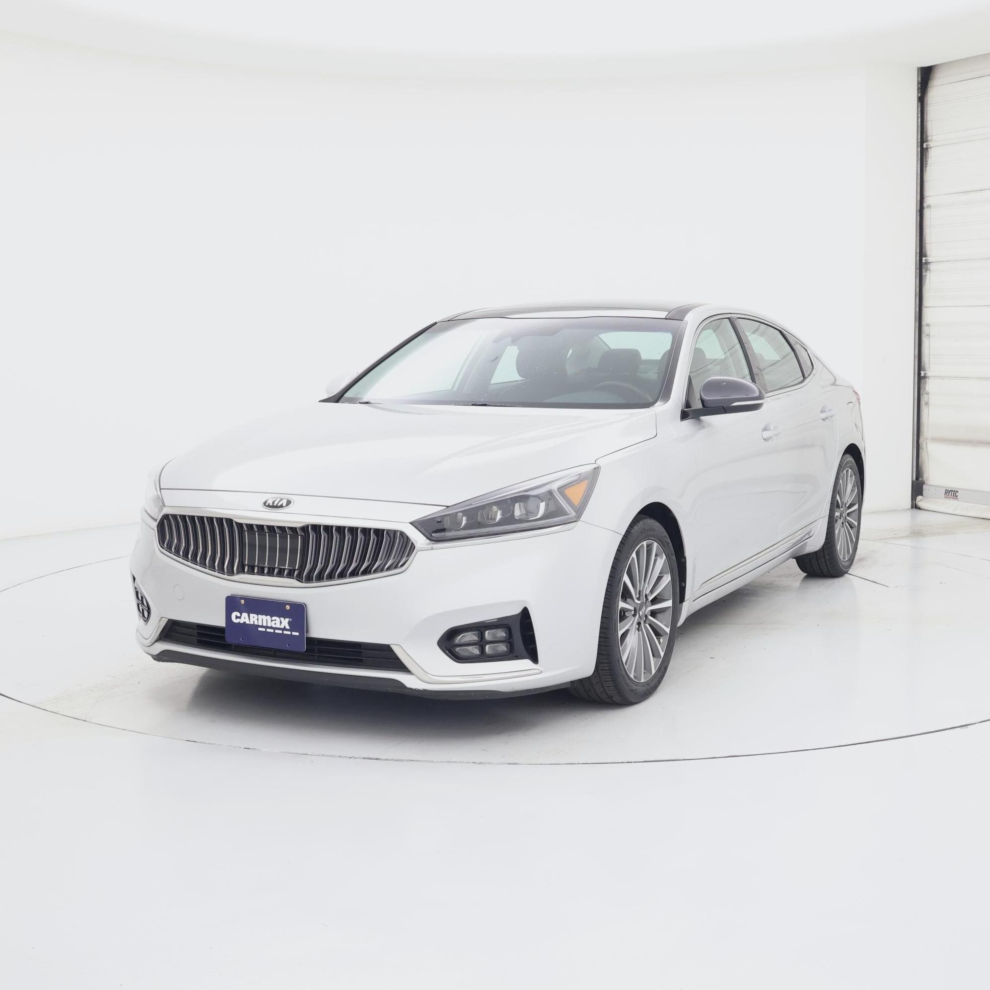 Thumbnail: 2017 Kia Cadenza - 4