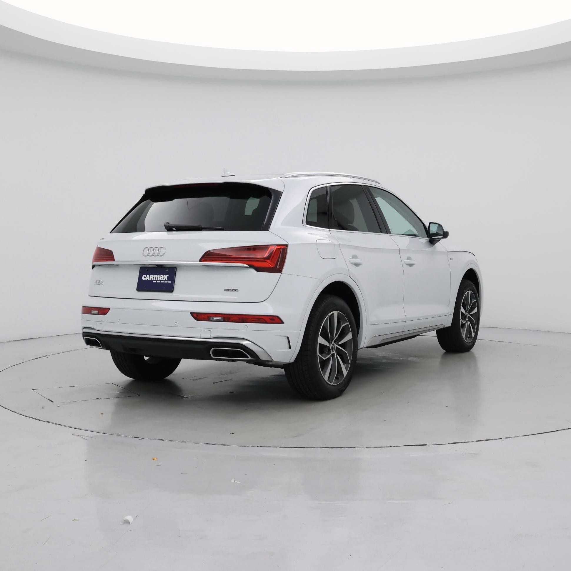 Thumbnail: 2023 Audi Q5 - 8