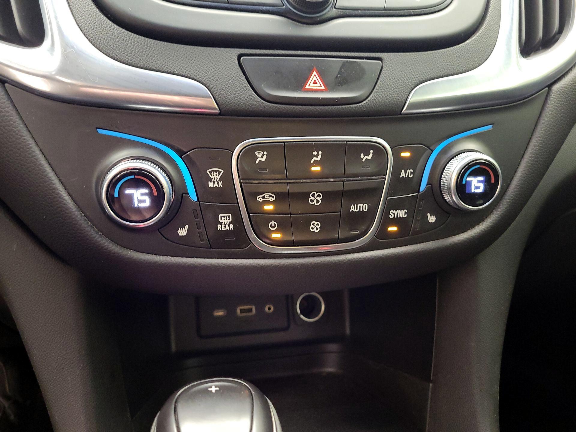 Thumbnail: 2021 Chevrolet Equinox - 16