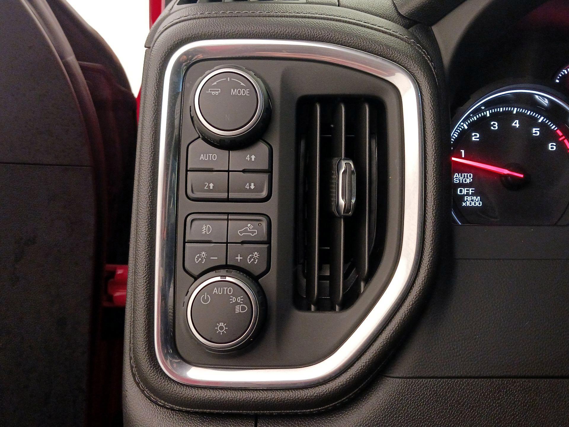 Thumbnail: 2021 Chevrolet Silverado 1500 - 13