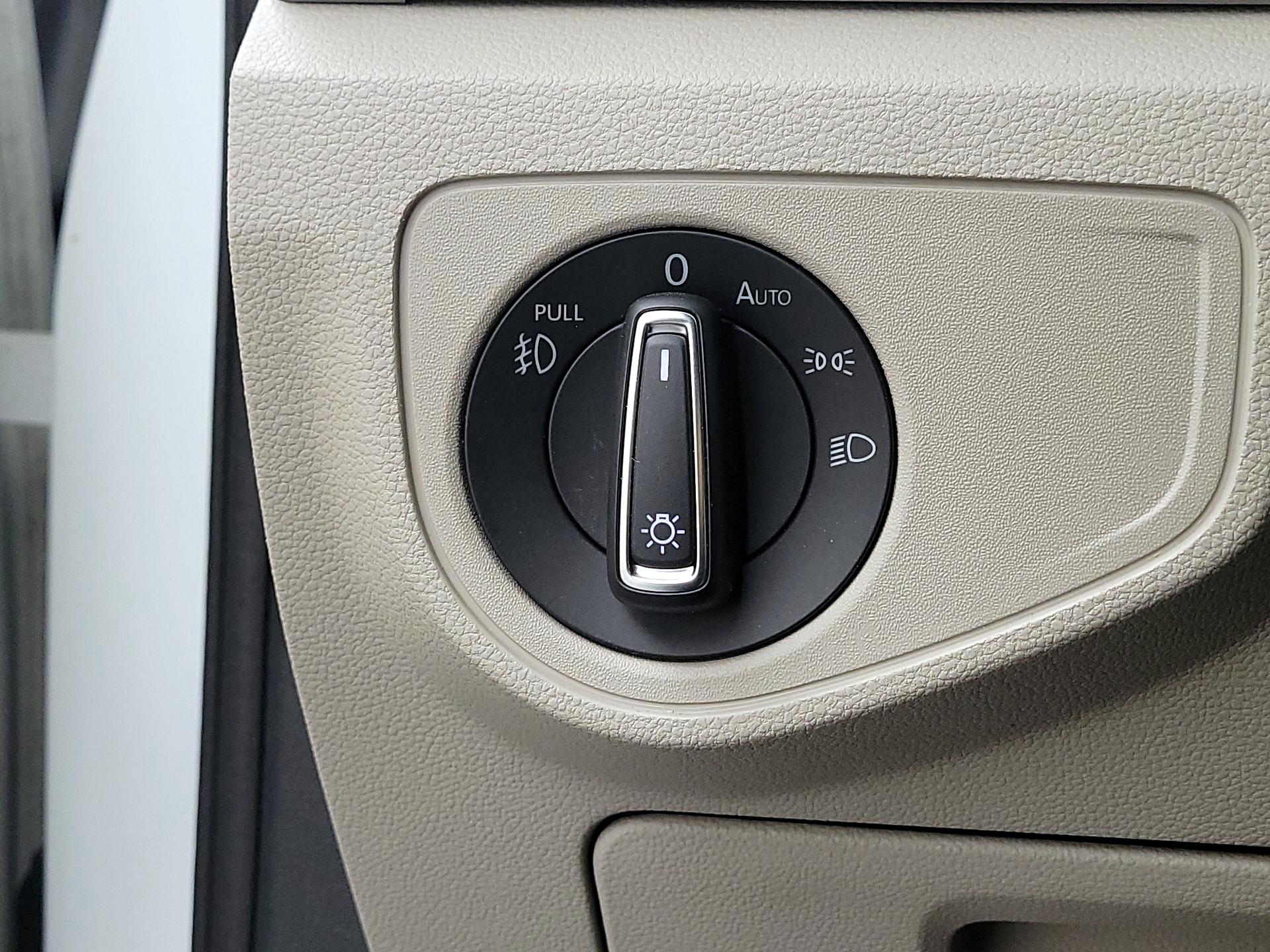 Thumbnail: 2019 Volkswagen Atlas - 13