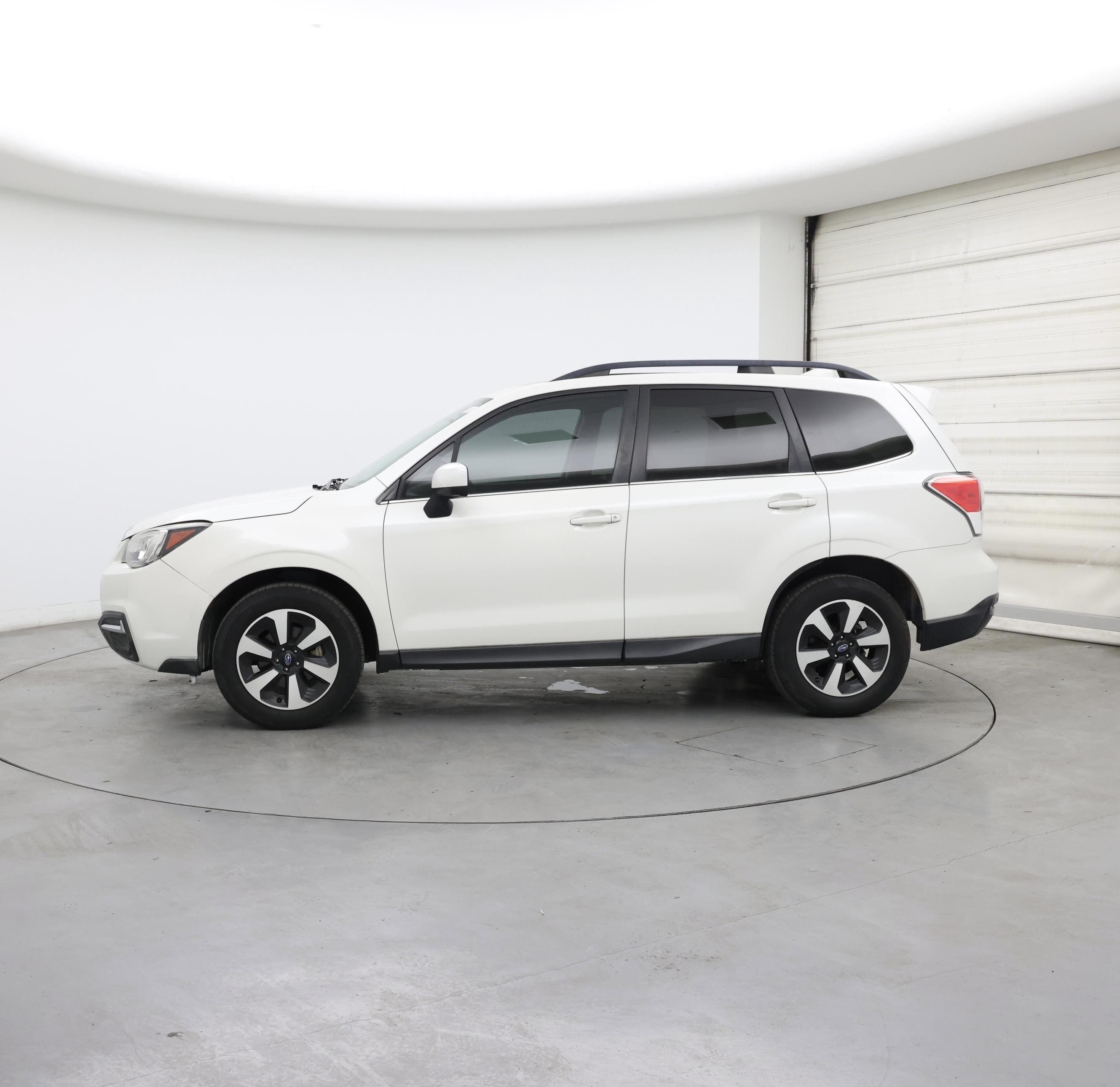 Thumbnail: 2018 Subaru Forester - 3