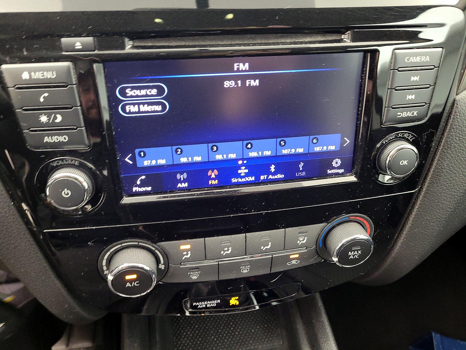 Thumbnail: 2019 Nissan Rogue Sport - 15