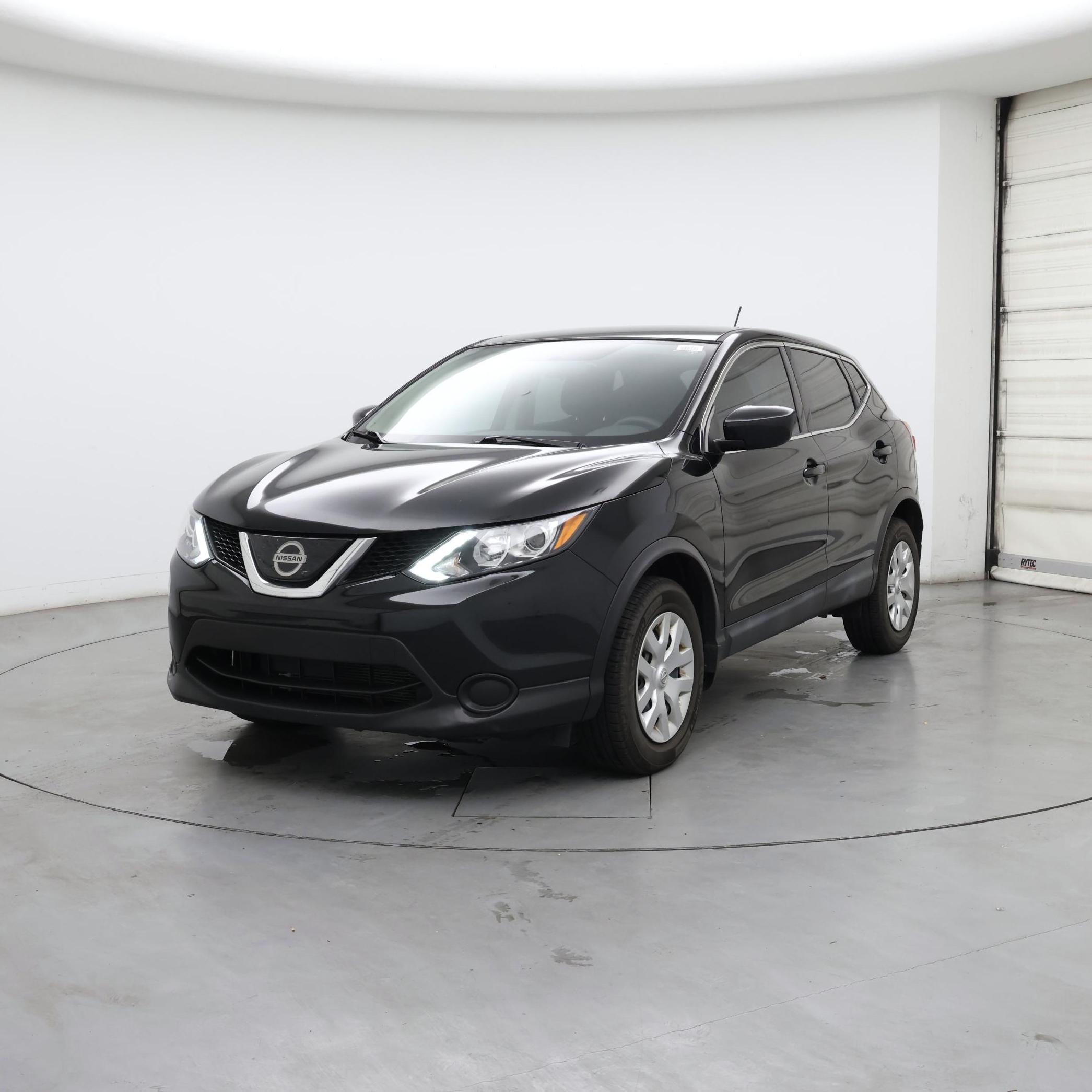 Thumbnail: 2019 Nissan Rogue Sport - 4