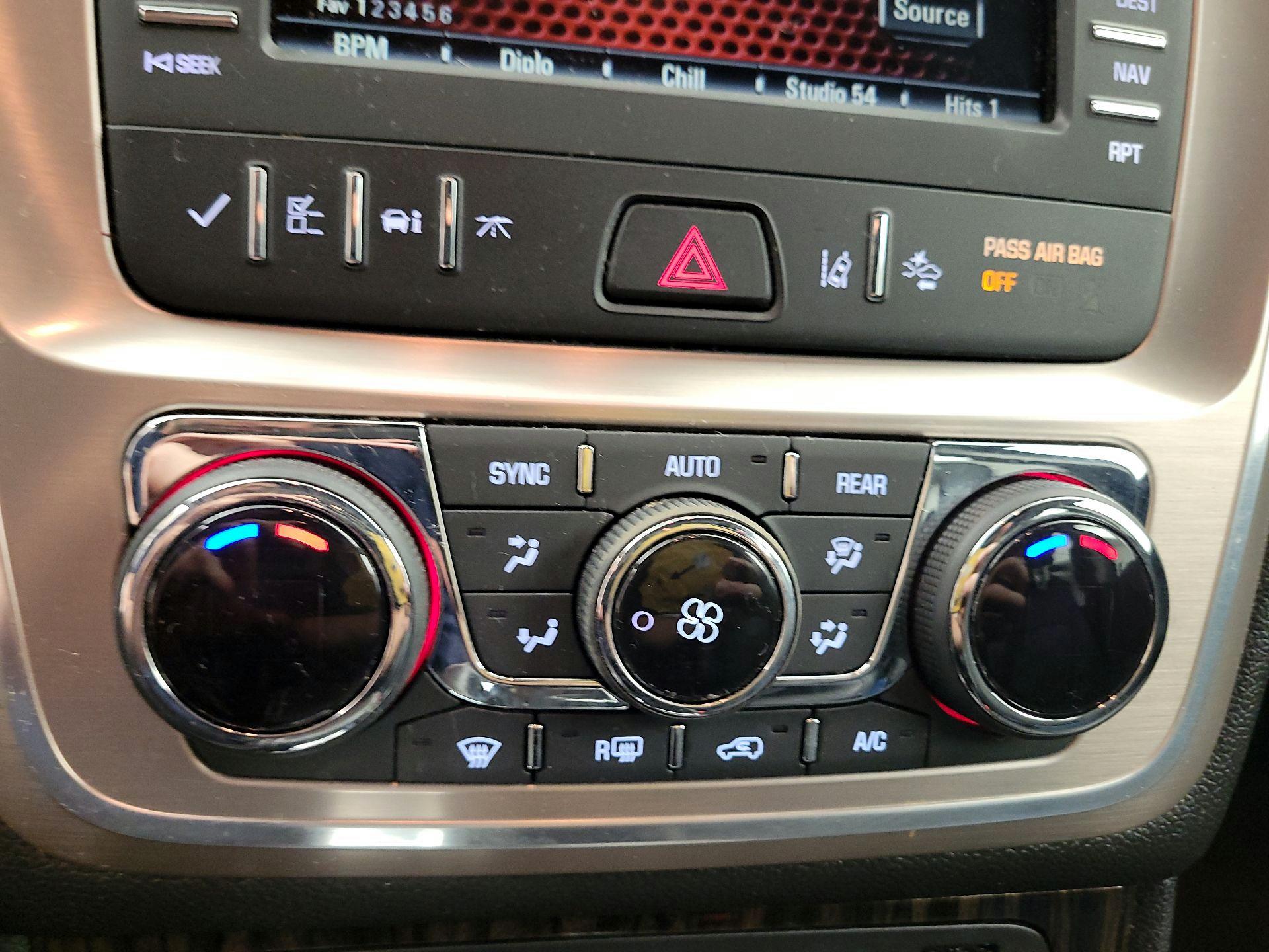 Thumbnail: 2016 GMC Acadia - 14