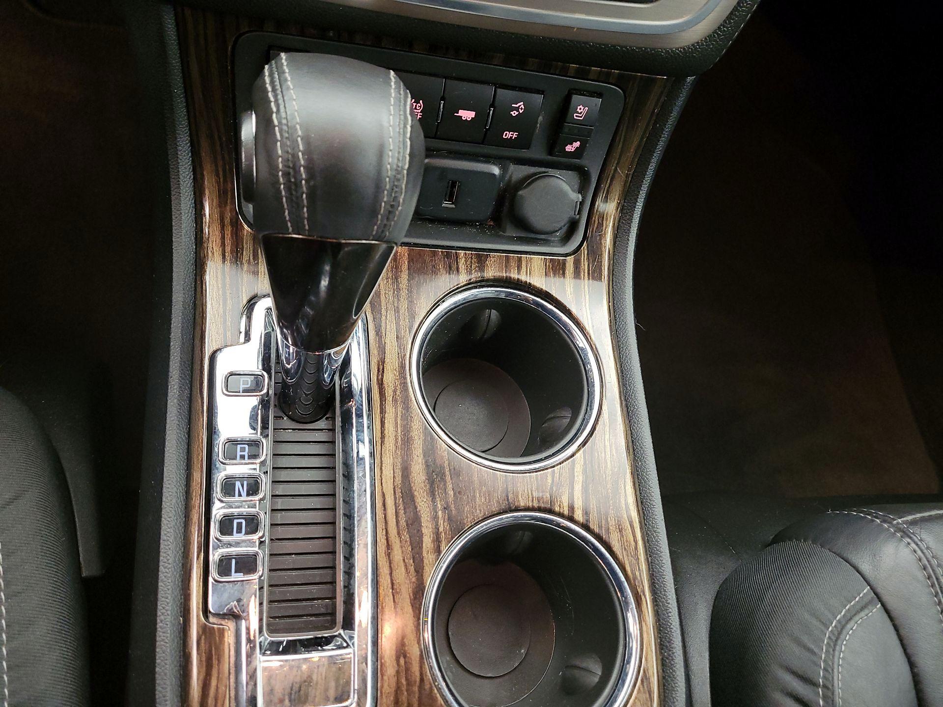 Thumbnail: 2016 GMC Acadia - 15