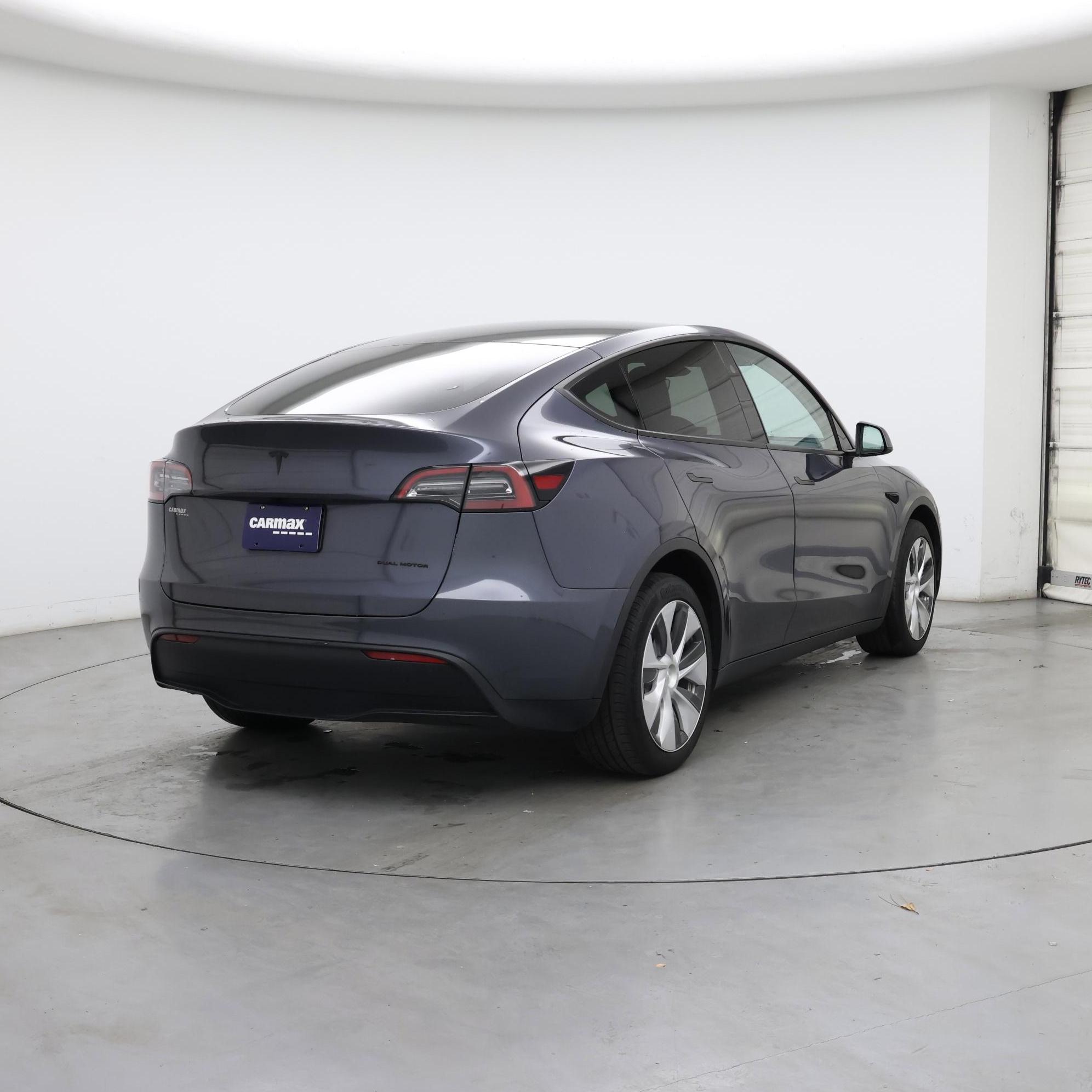 Thumbnail: 2023 Tesla Model Y - 8