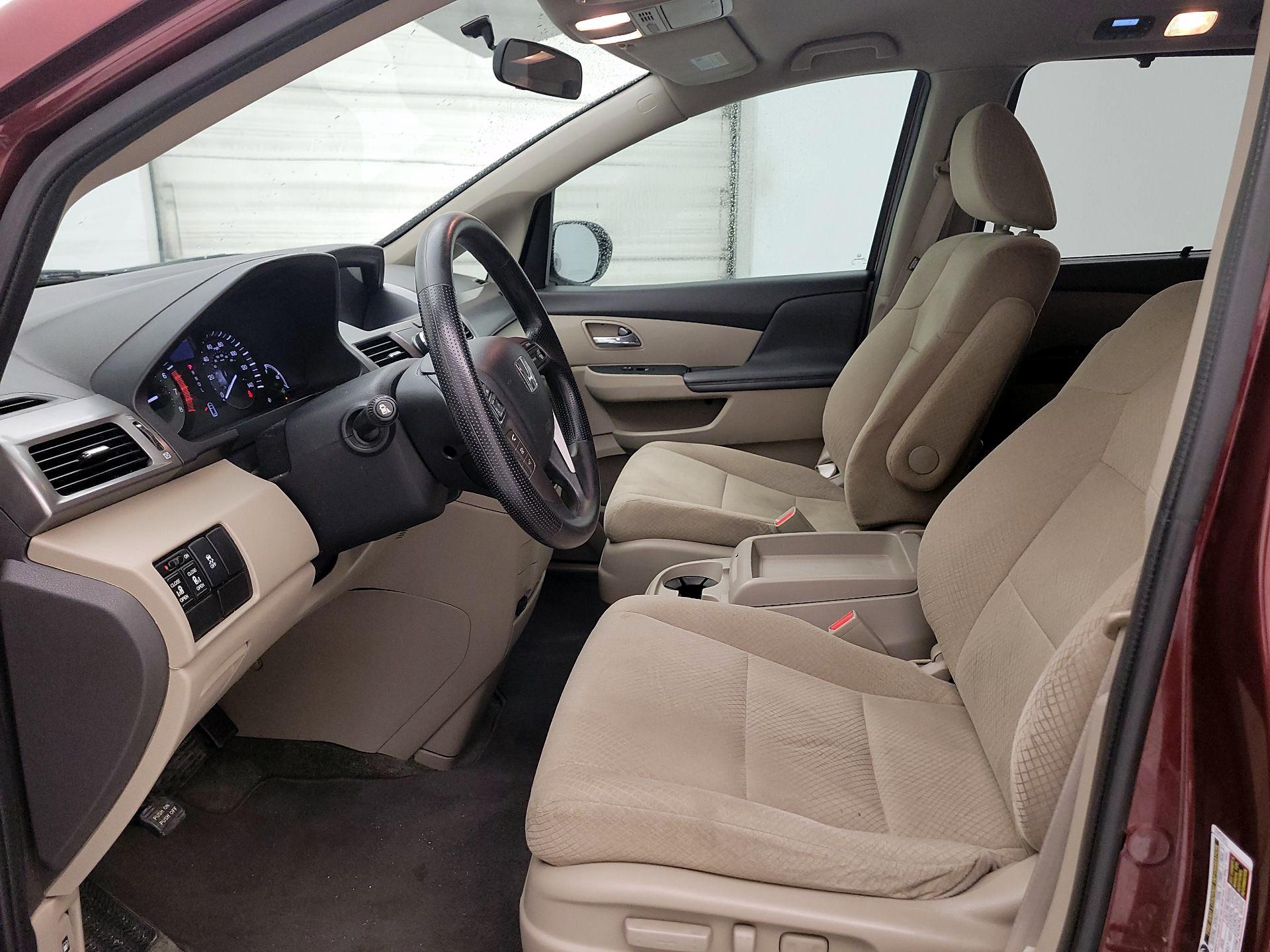 Thumbnail: 2016 Honda Odyssey - 11