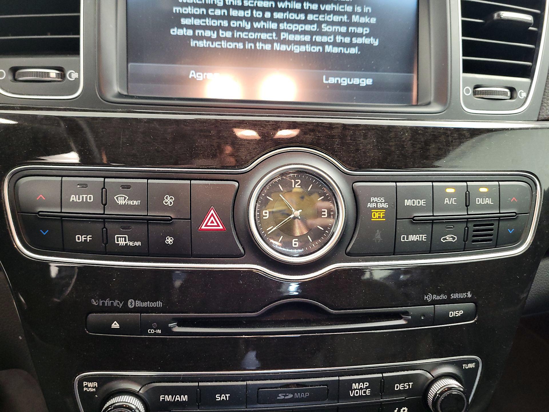 Thumbnail: 2014 Kia Cadenza - 14