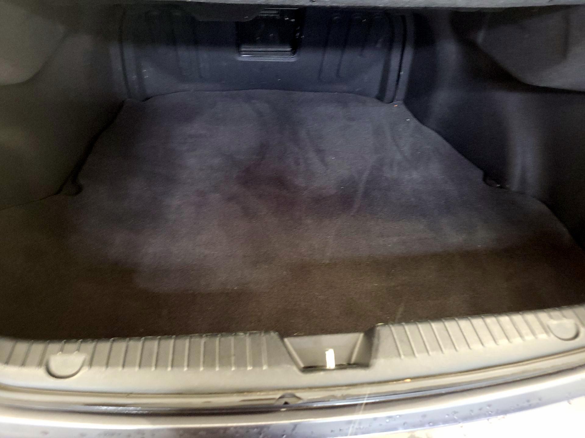 Thumbnail: 2014 Kia Cadenza - 16