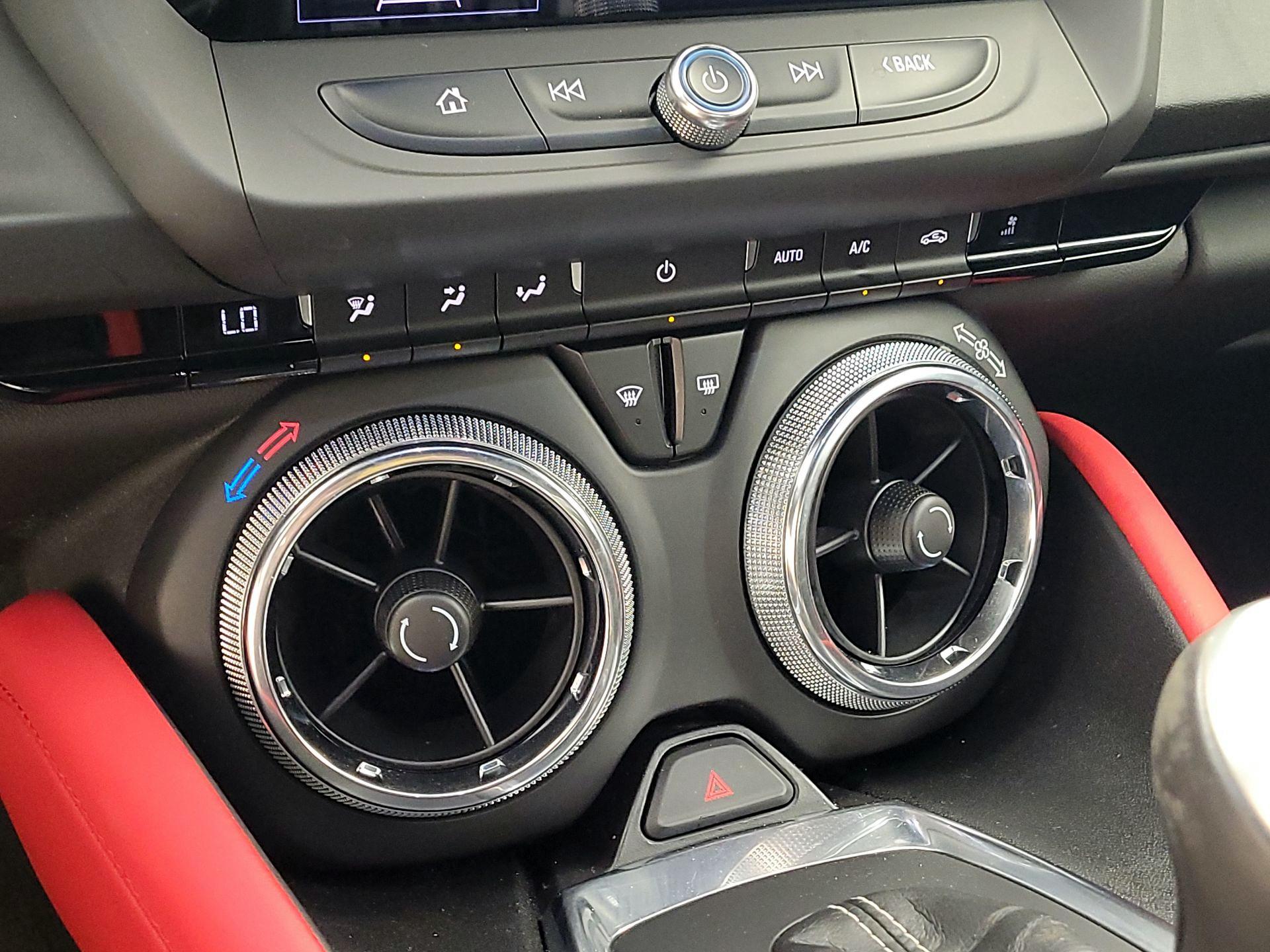 Thumbnail: 2020 Chevrolet Camaro - 15